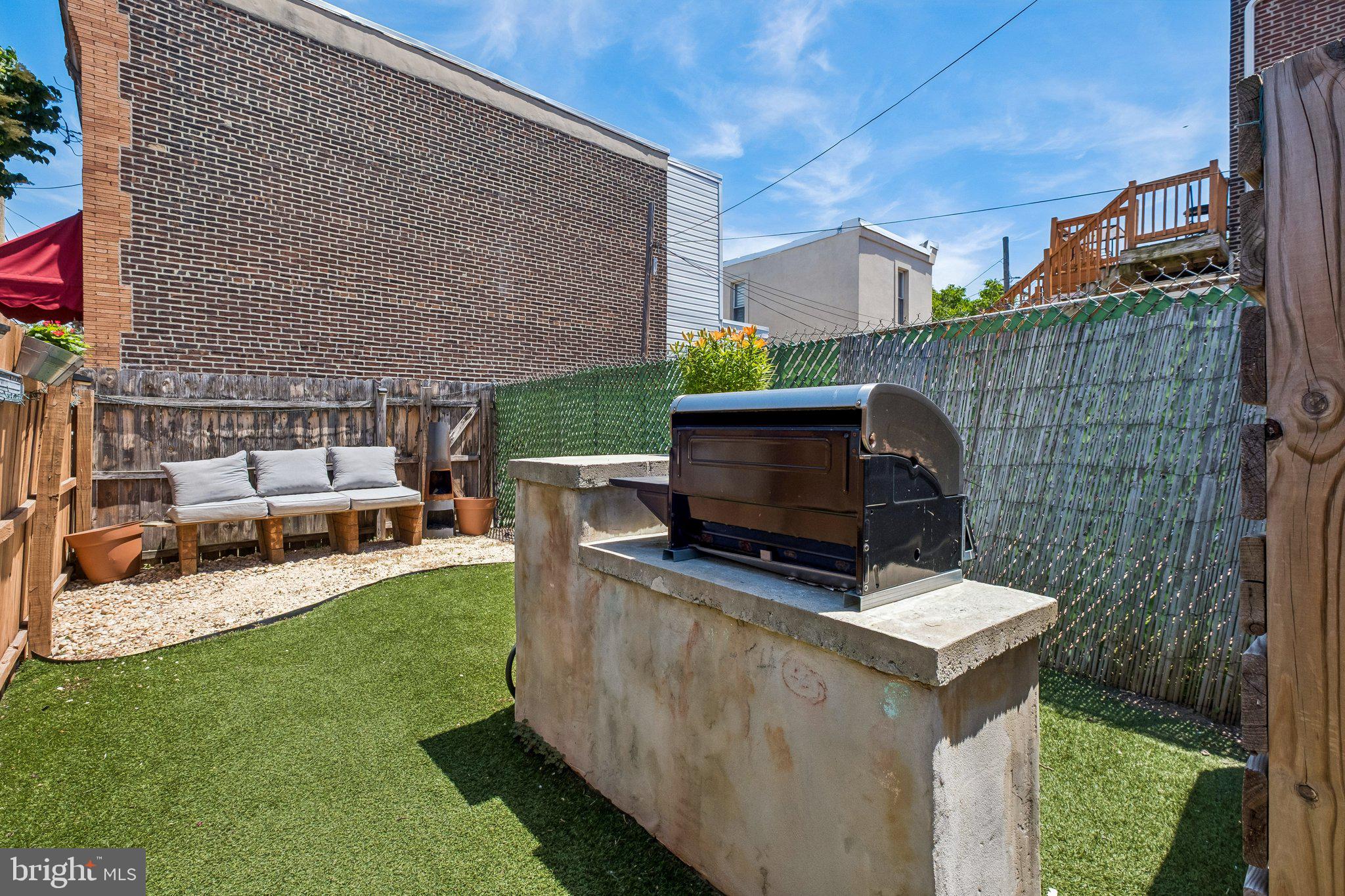 PORT RICHMOND - Residential
