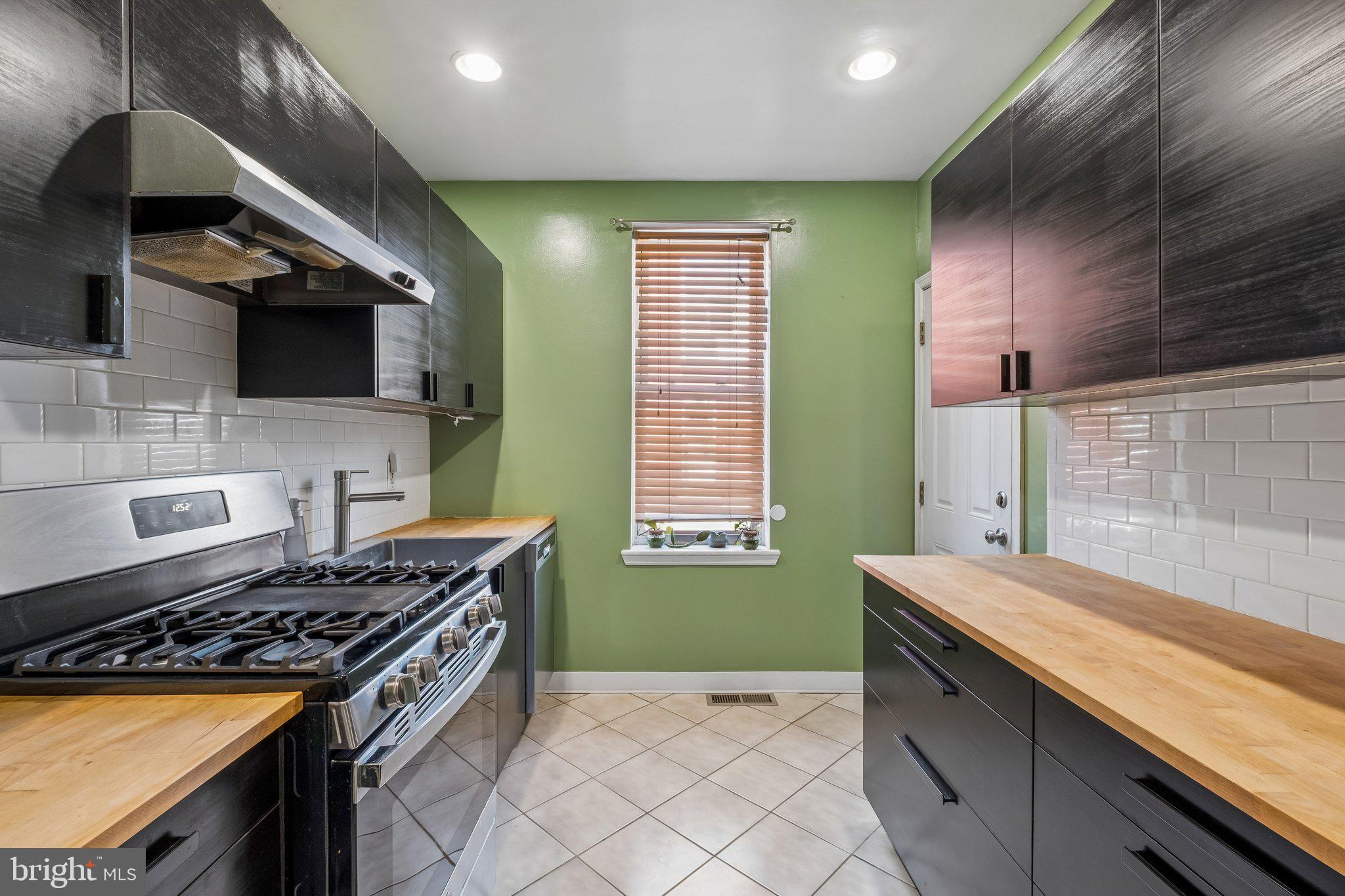 PORT RICHMOND - Residential