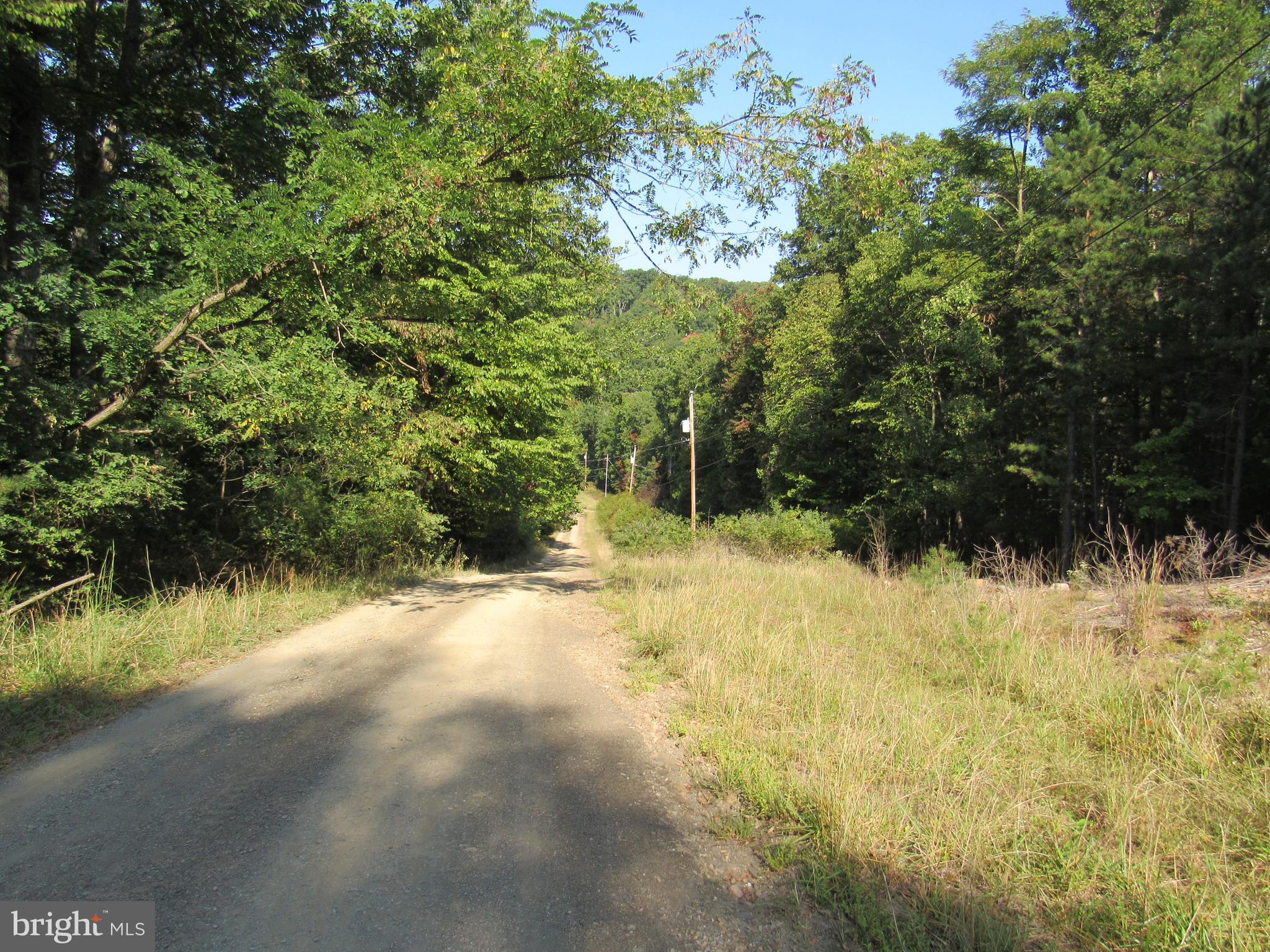 ROCK RIDGE ACRES - Land