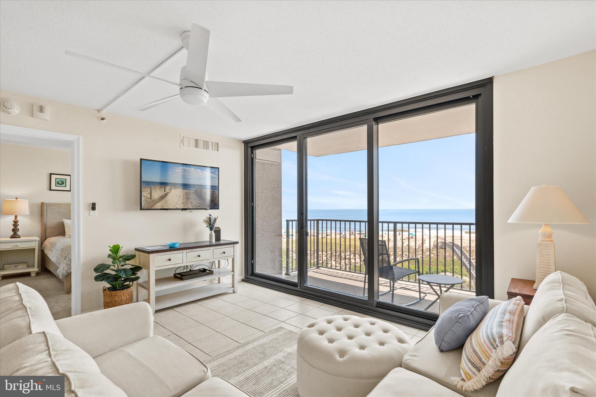 SEA COLONY EAST - Residential