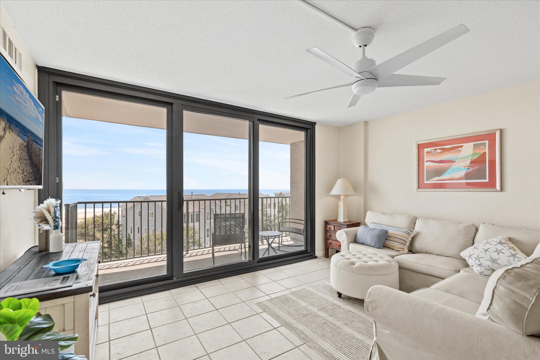 SEA COLONY EAST - Residential