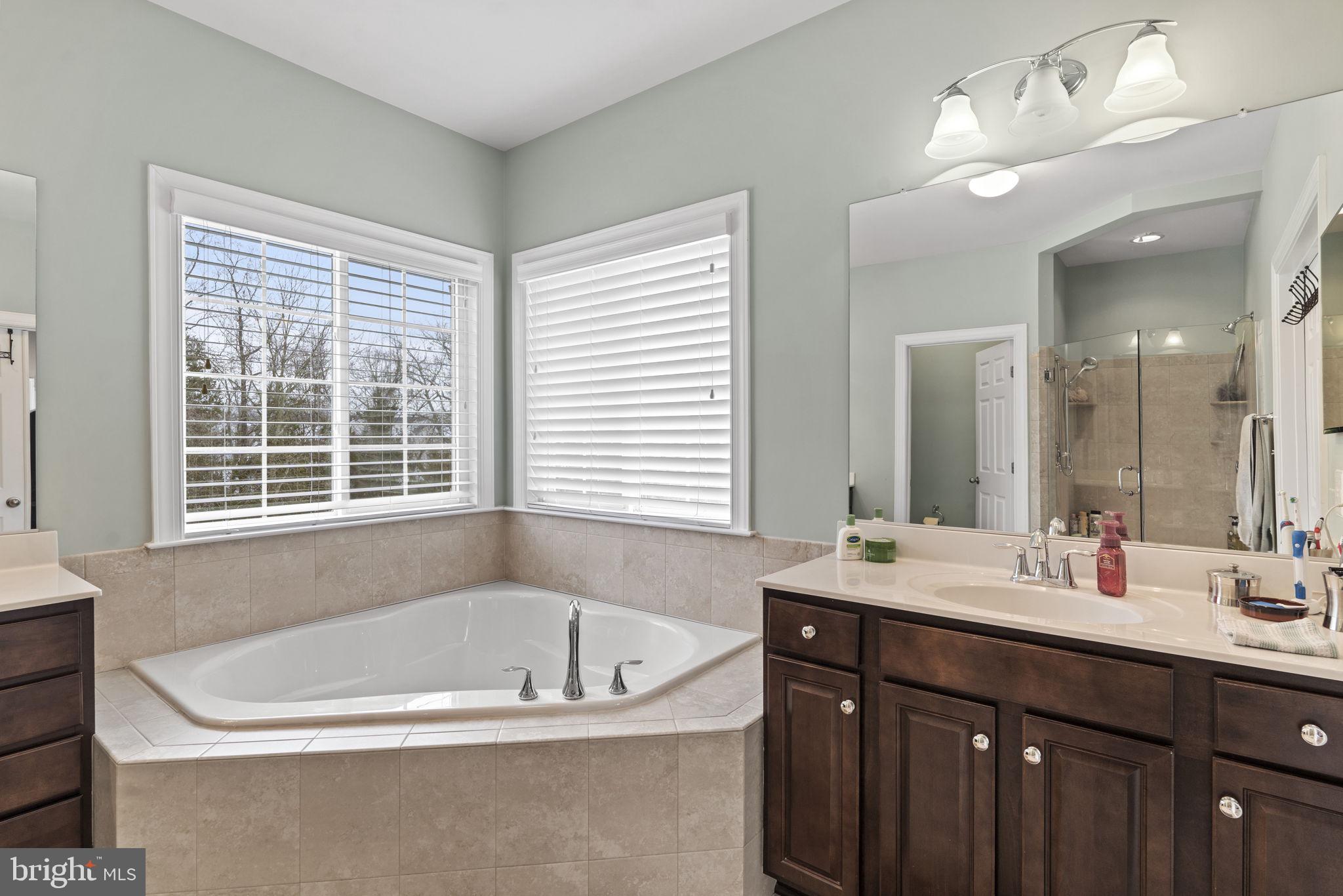 LENAH WOODS - Residential