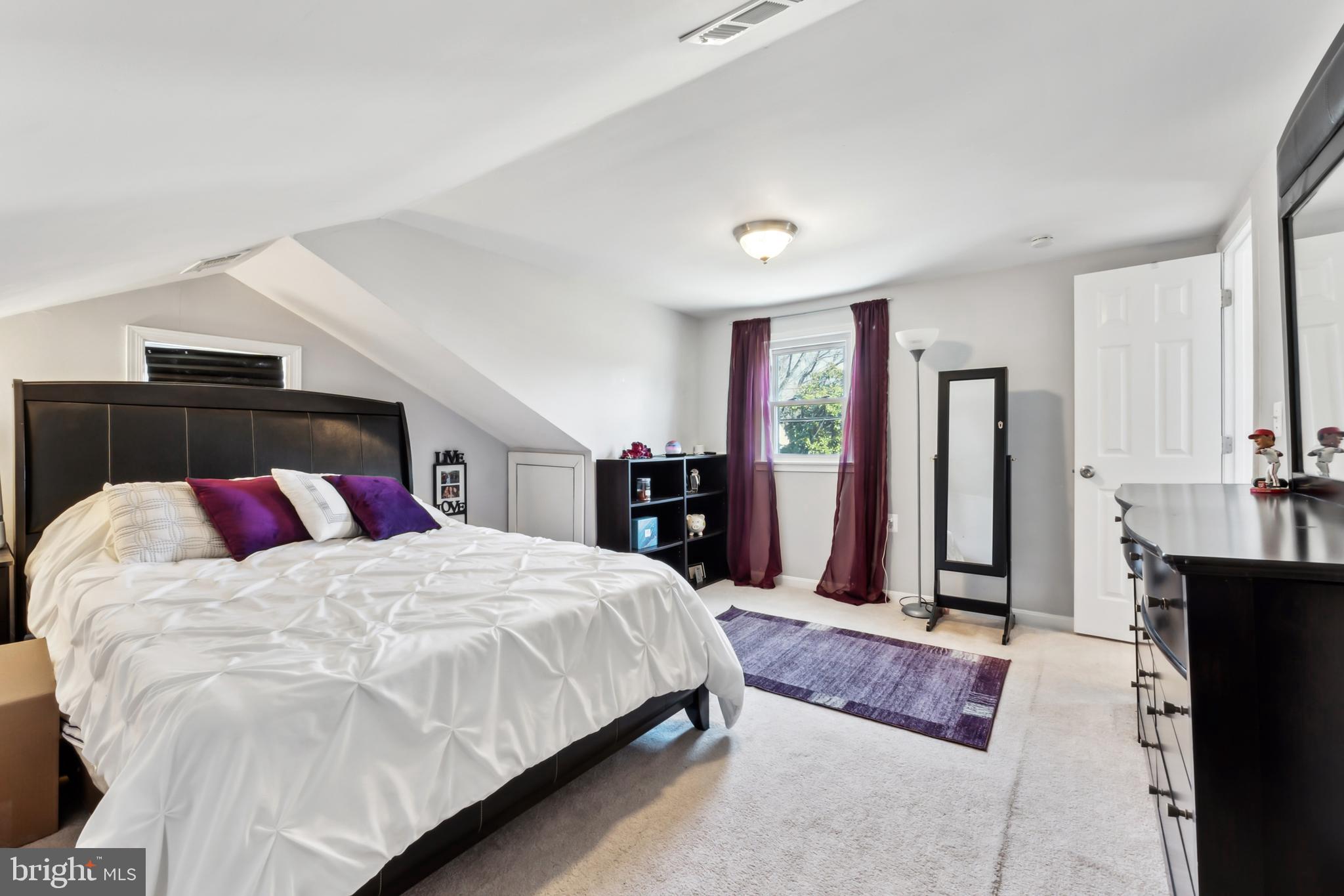 OLE LONGFIELD - Residential