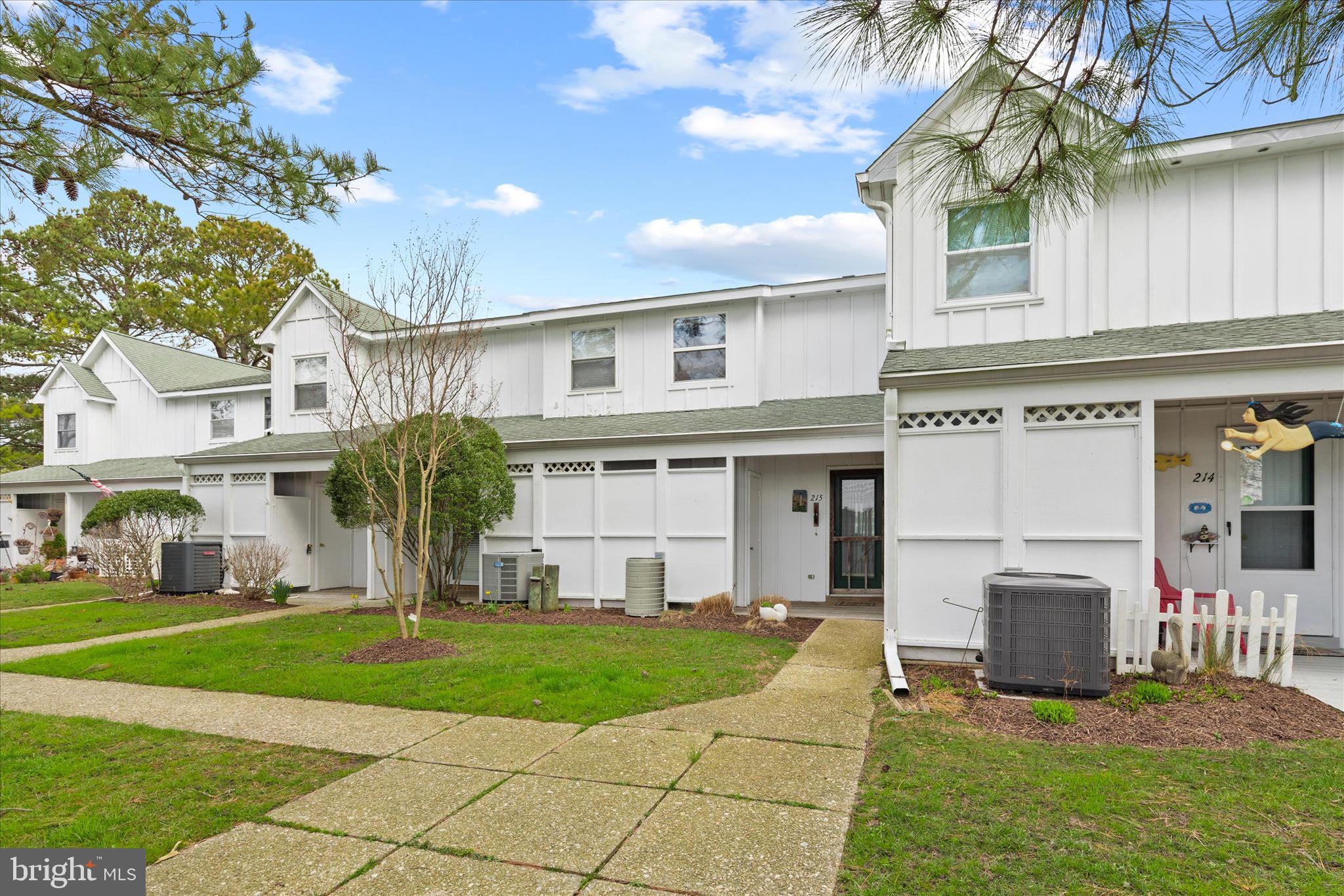 MALLARD LAKES - Residential