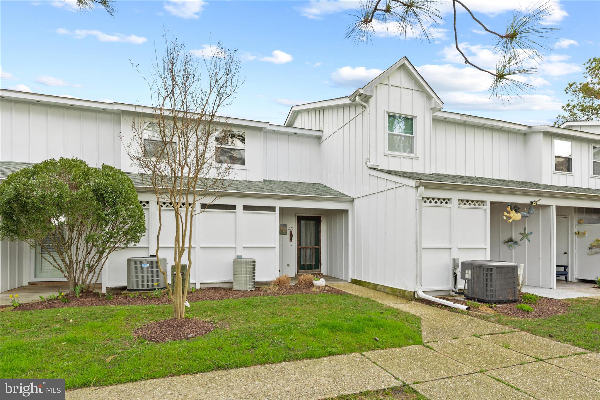 MALLARD LAKES - Residential