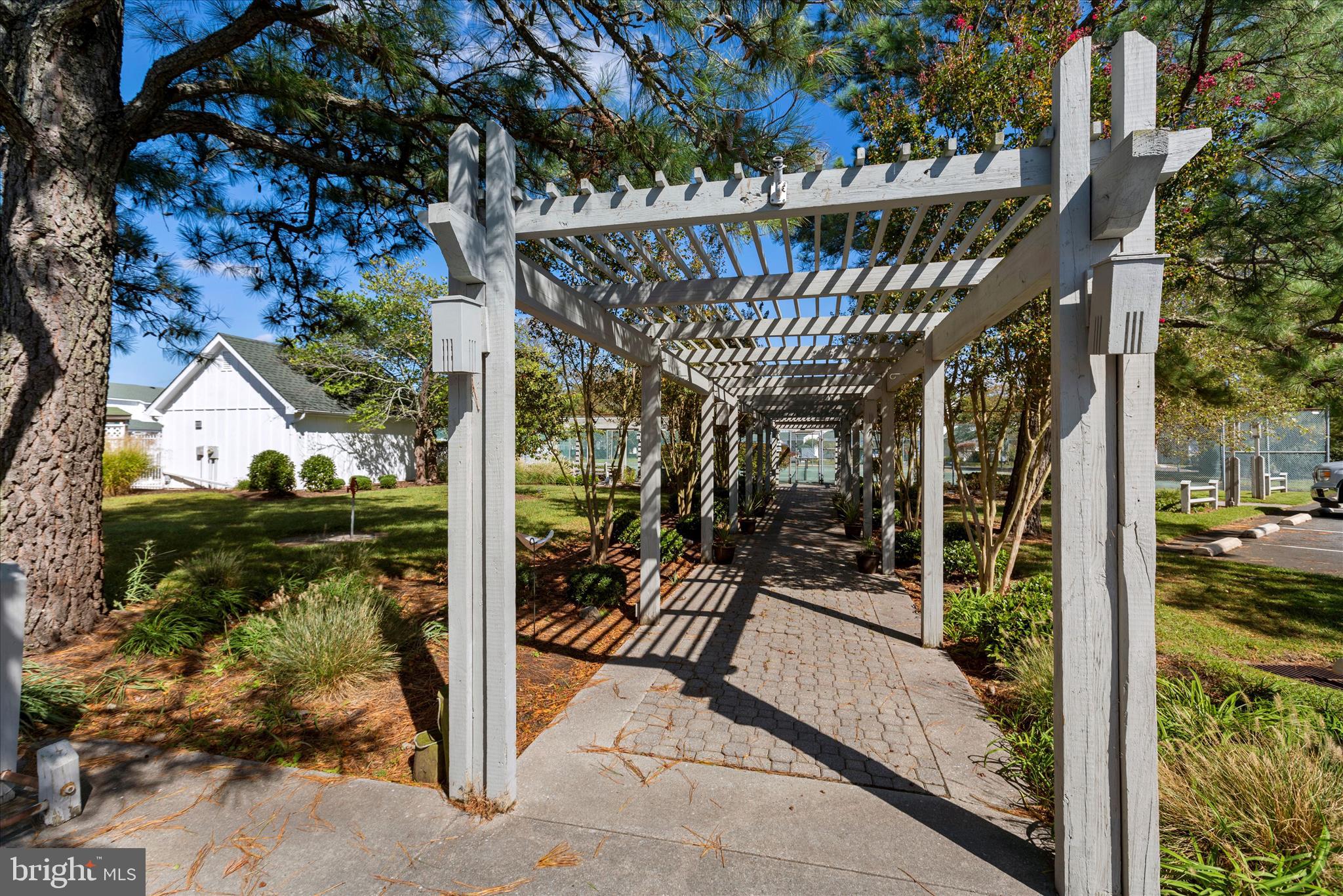 MALLARD LAKES - Residential