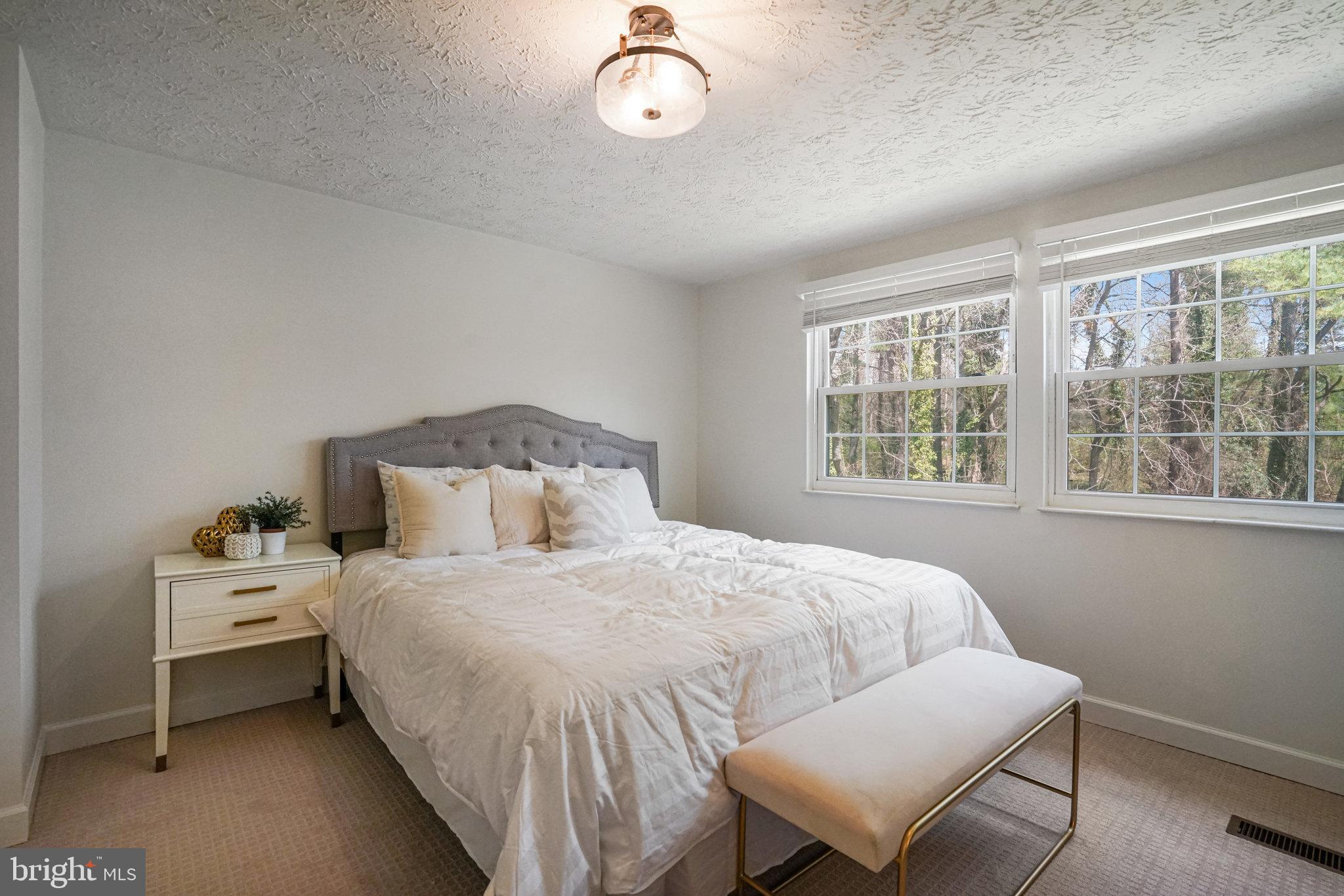 BROOKS SQUARE - Residential