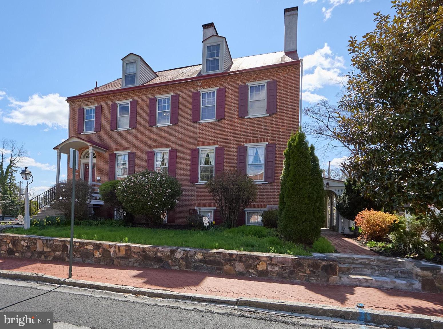 WEST CHESTER BORO - Residential