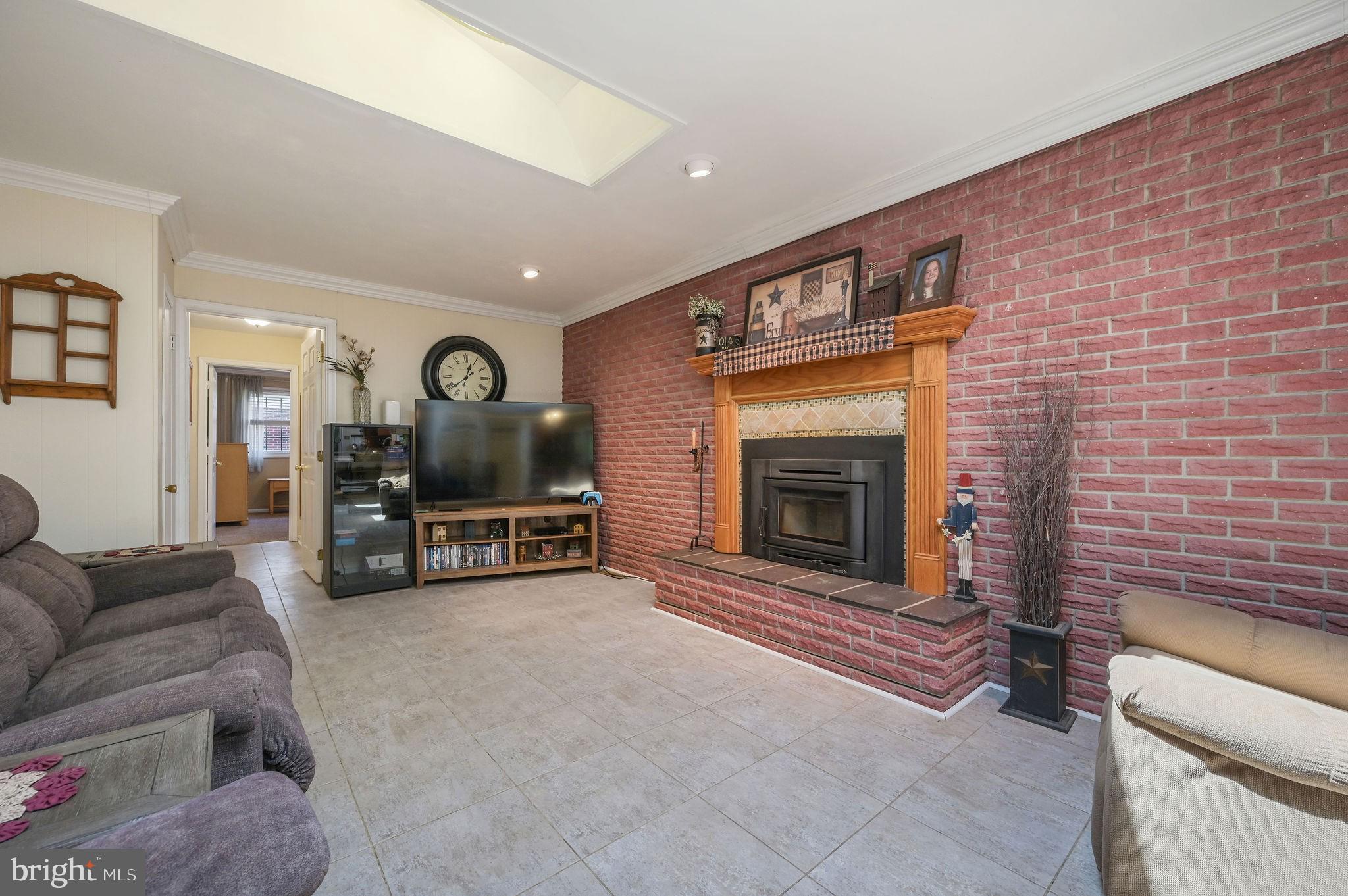 FAIRFIELD FARMS - Residential