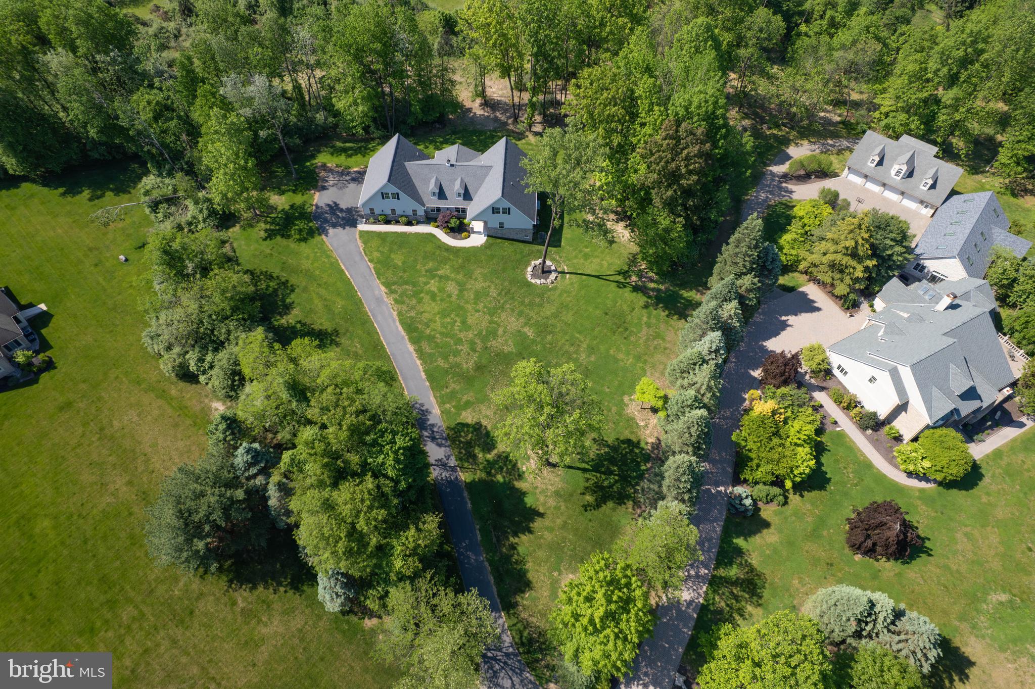 WOODLAND HILLS EST. - Residential