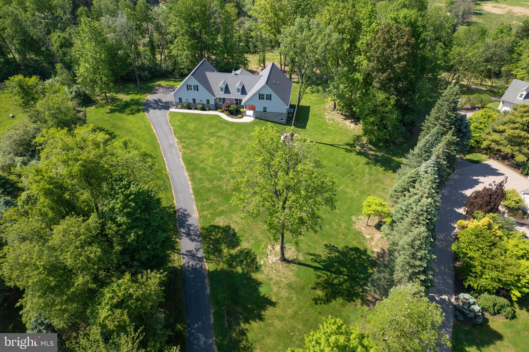 WOODLAND HILLS EST. - Residential