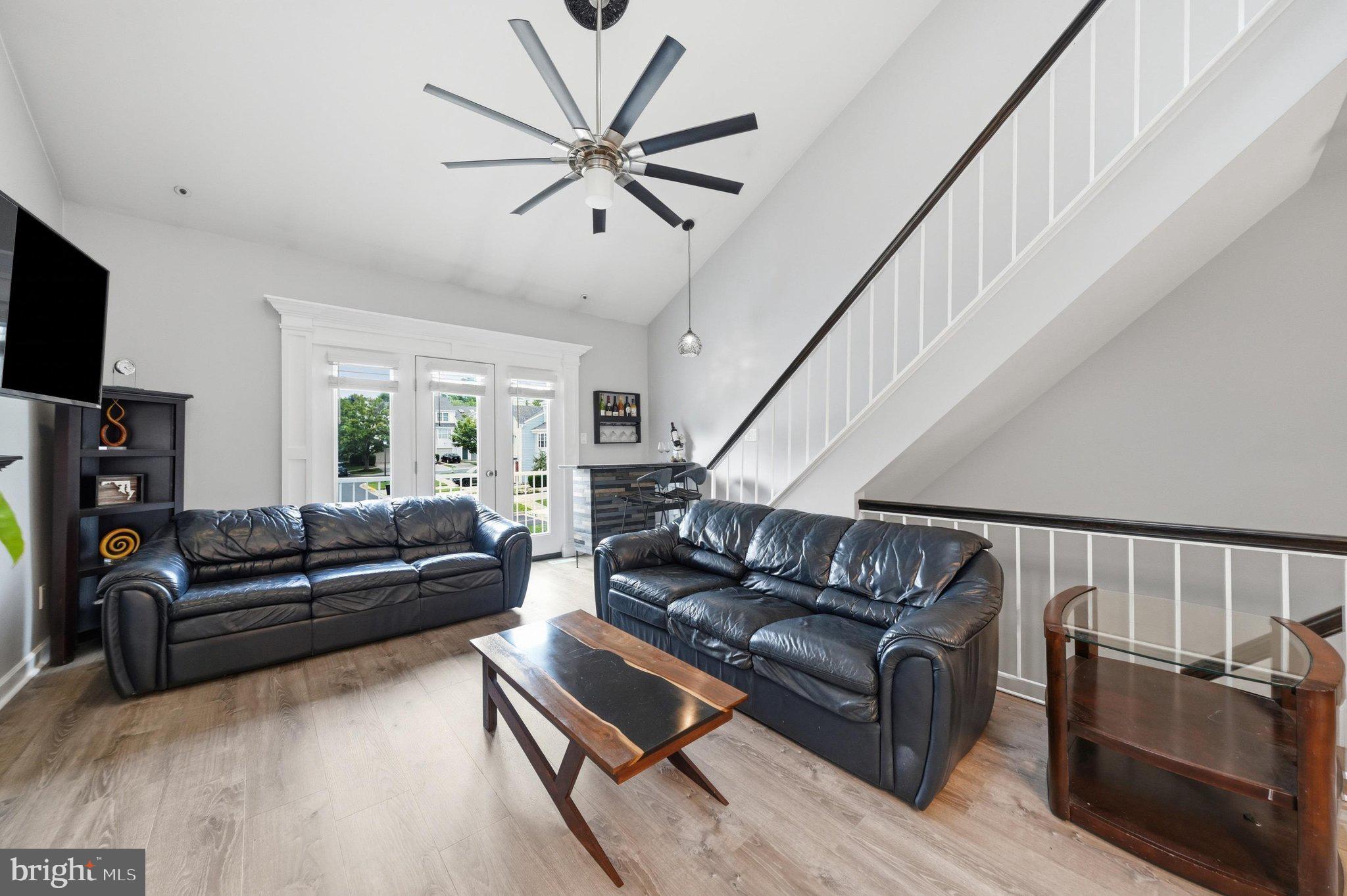 VILL AT MANCHESTER FARMS - Residential