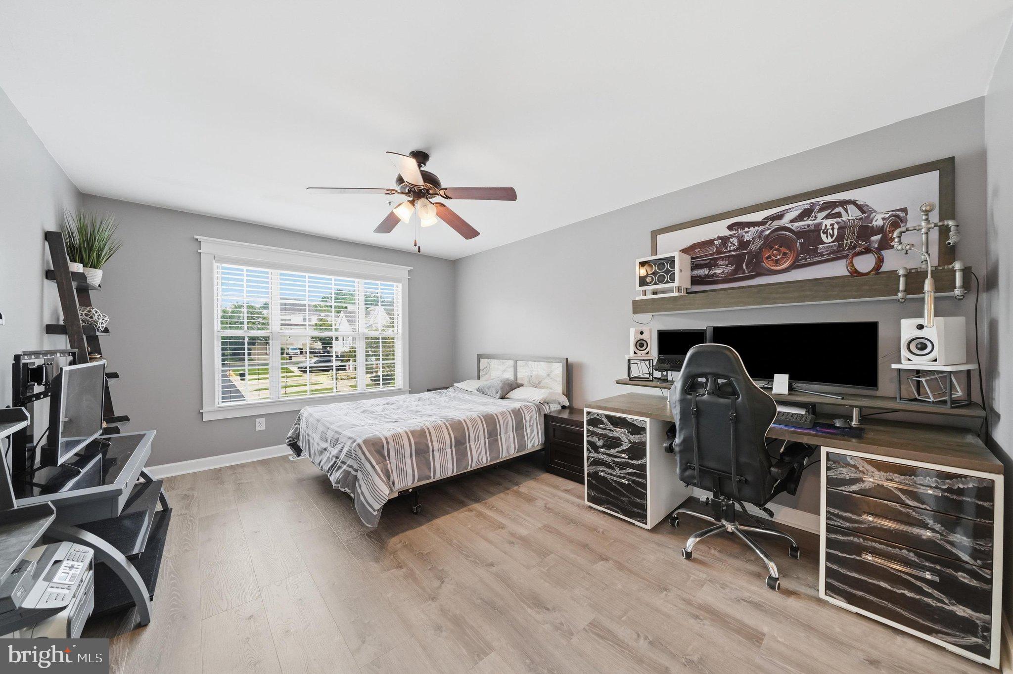VILL AT MANCHESTER FARMS - Residential
