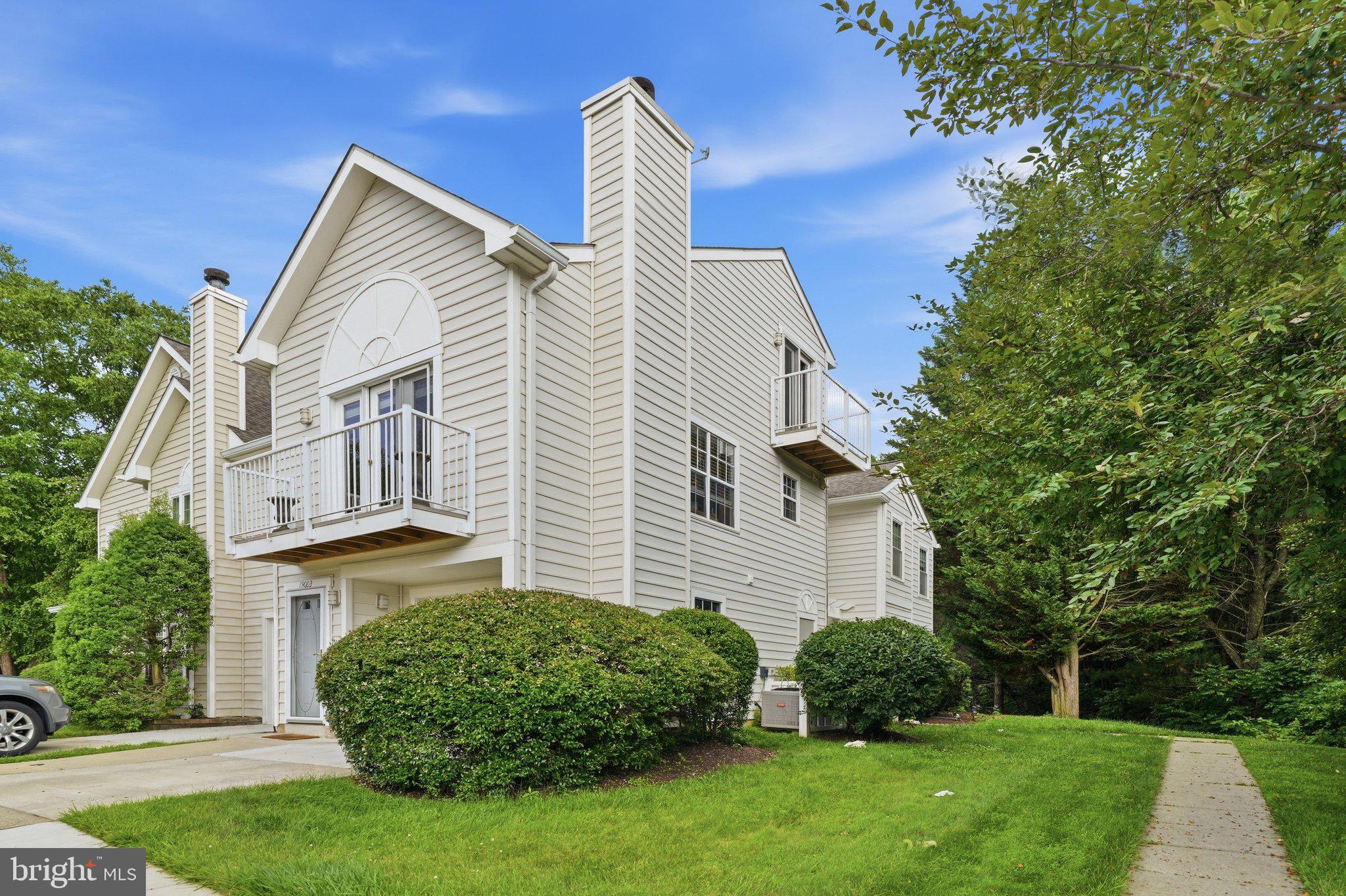 VILL AT MANCHESTER FARMS - Residential