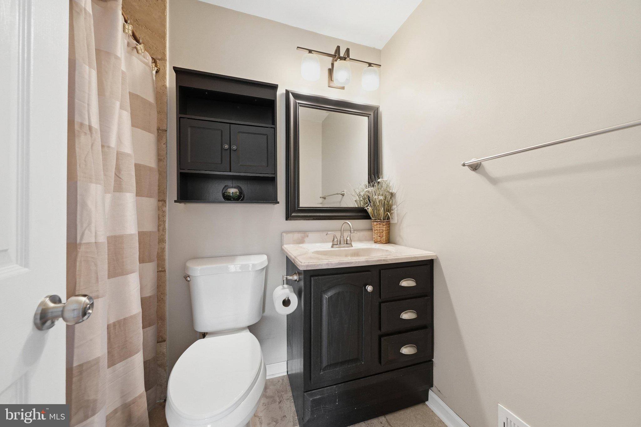VILL AT MANCHESTER FARMS - Residential
