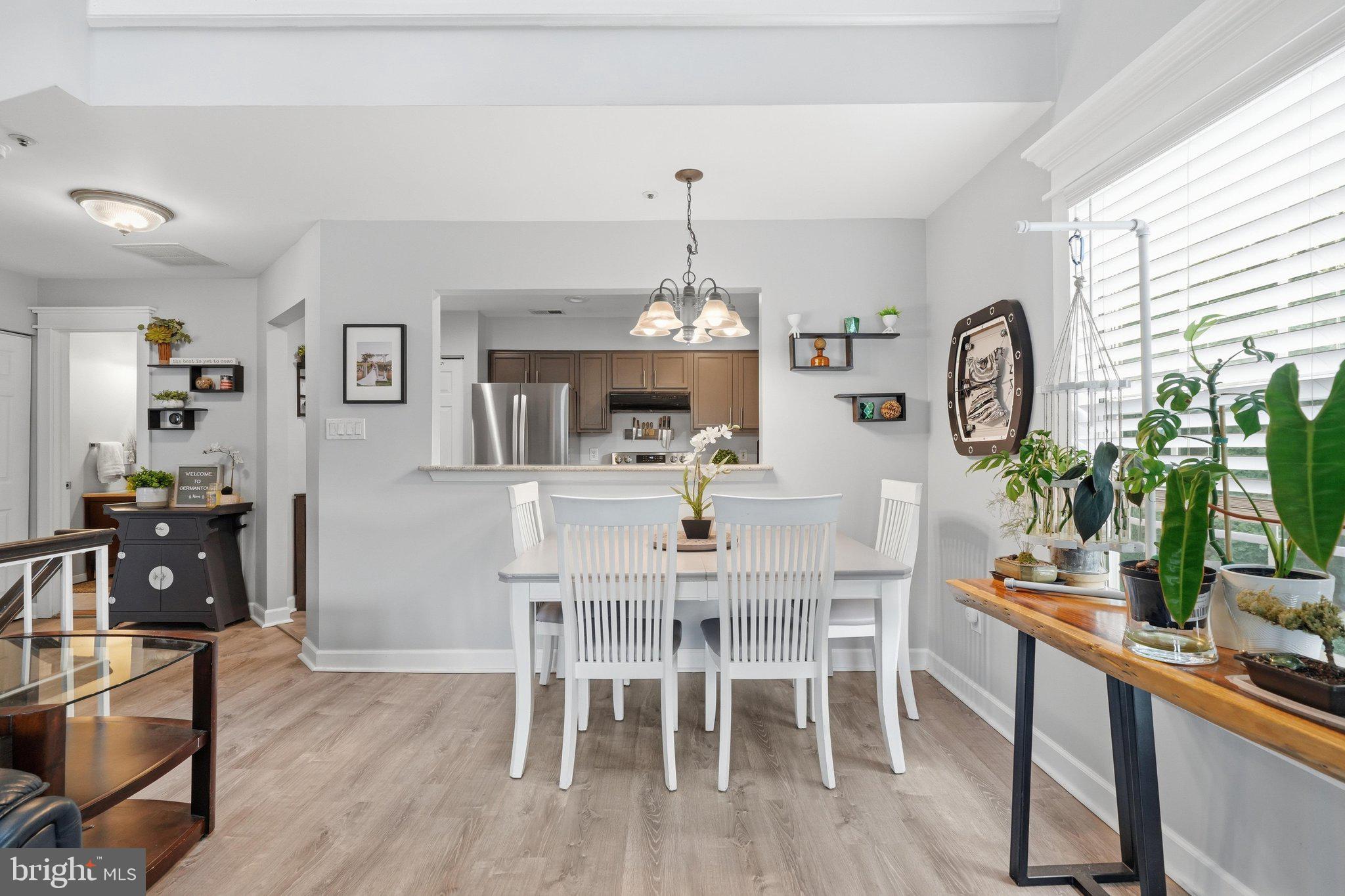 VILL AT MANCHESTER FARMS - Residential