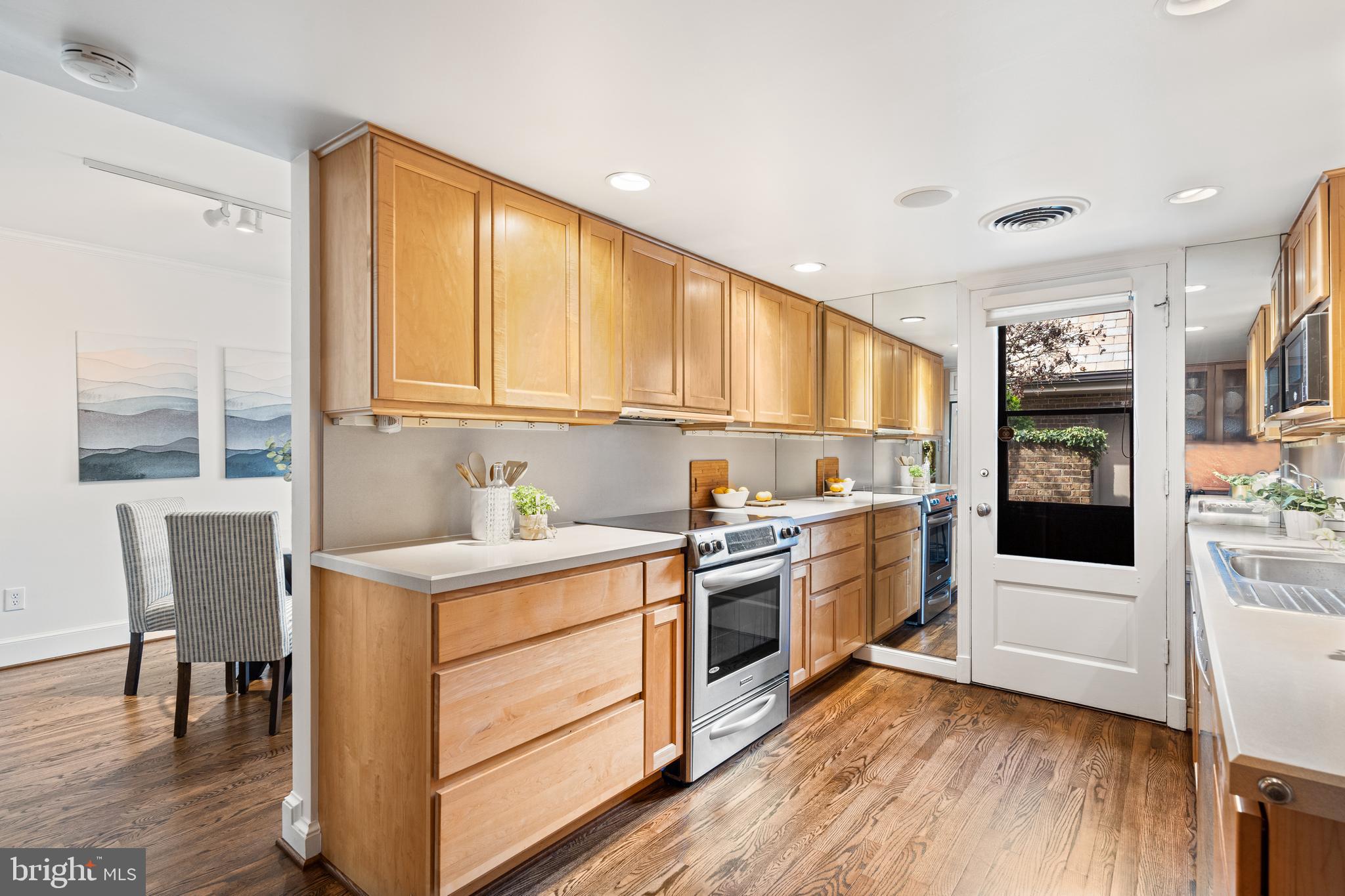 MERRYWOOD ON THE POTOMAC - Residential