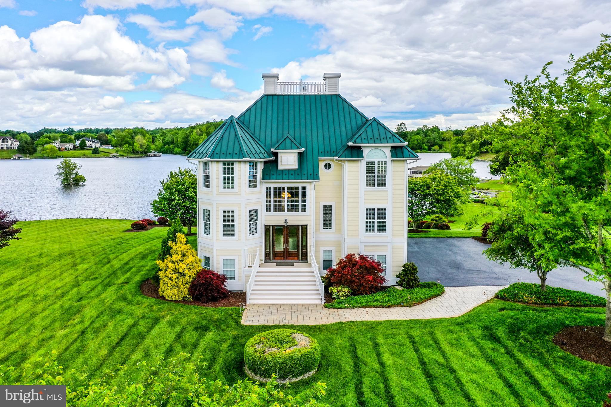 GEORGETOWN ESTATES - Residential