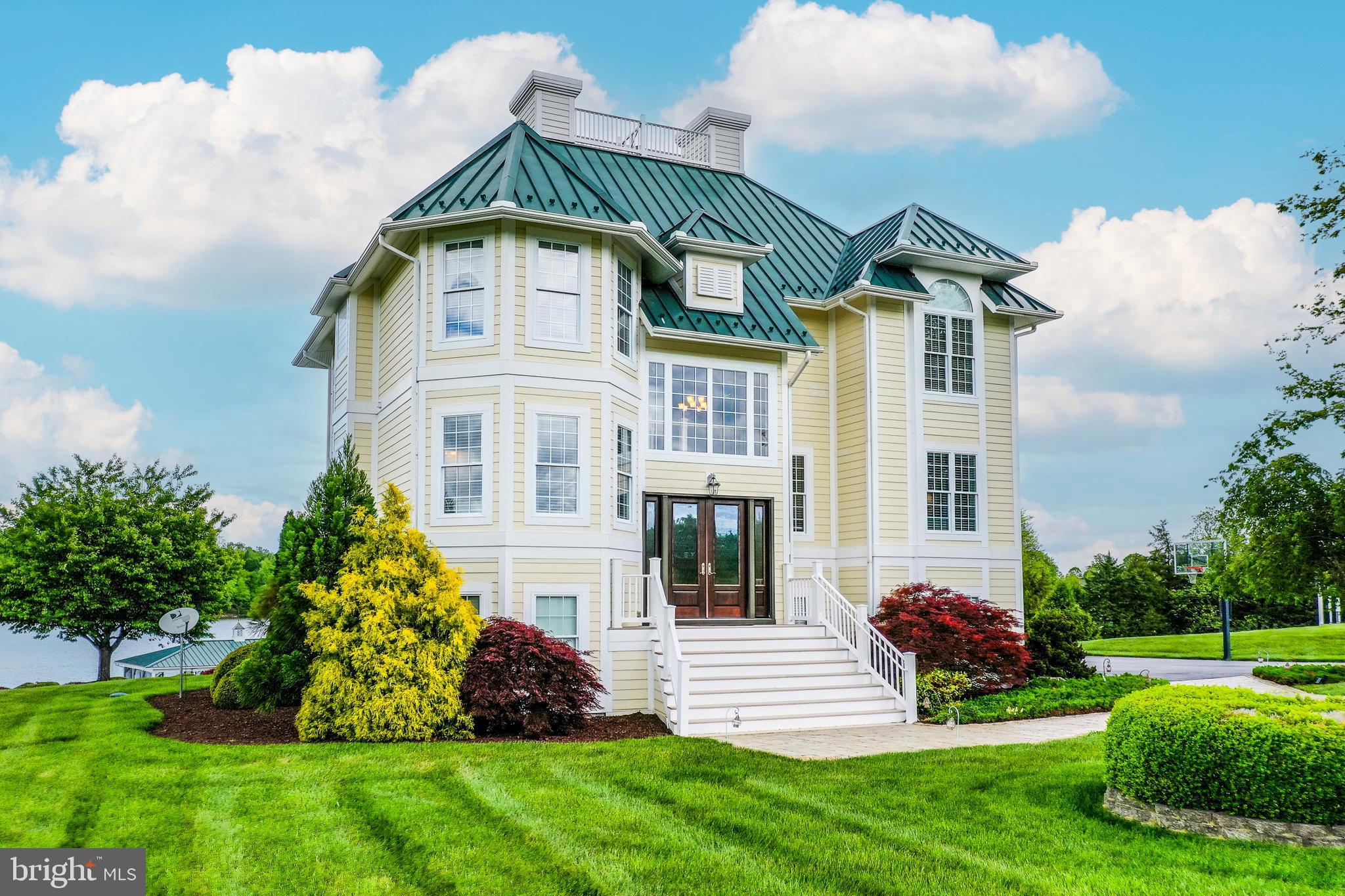 GEORGETOWN ESTATES - Residential