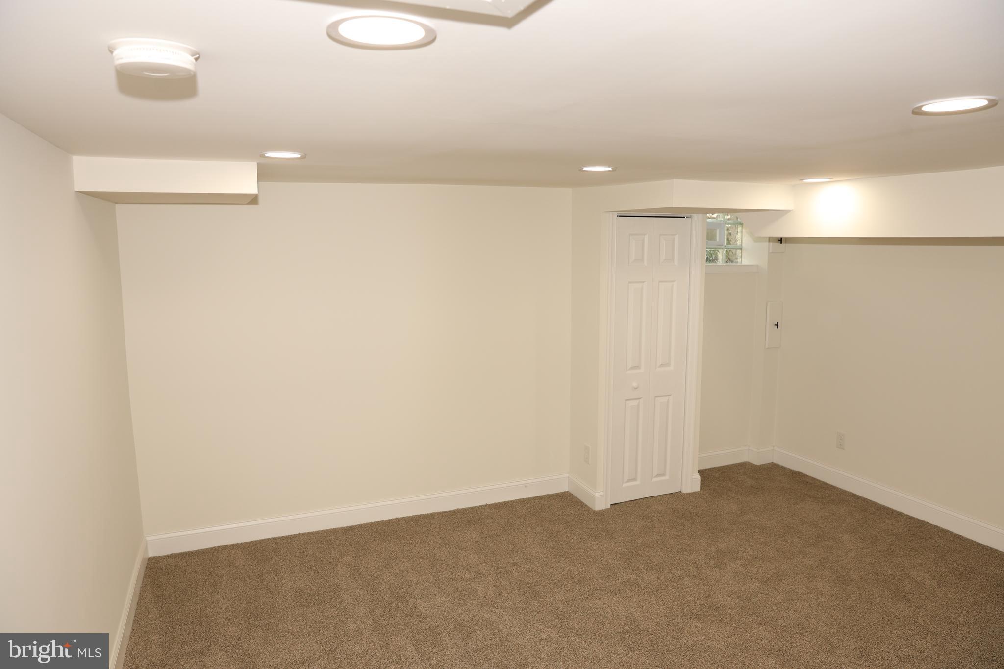 MIDDLESEX - Residential