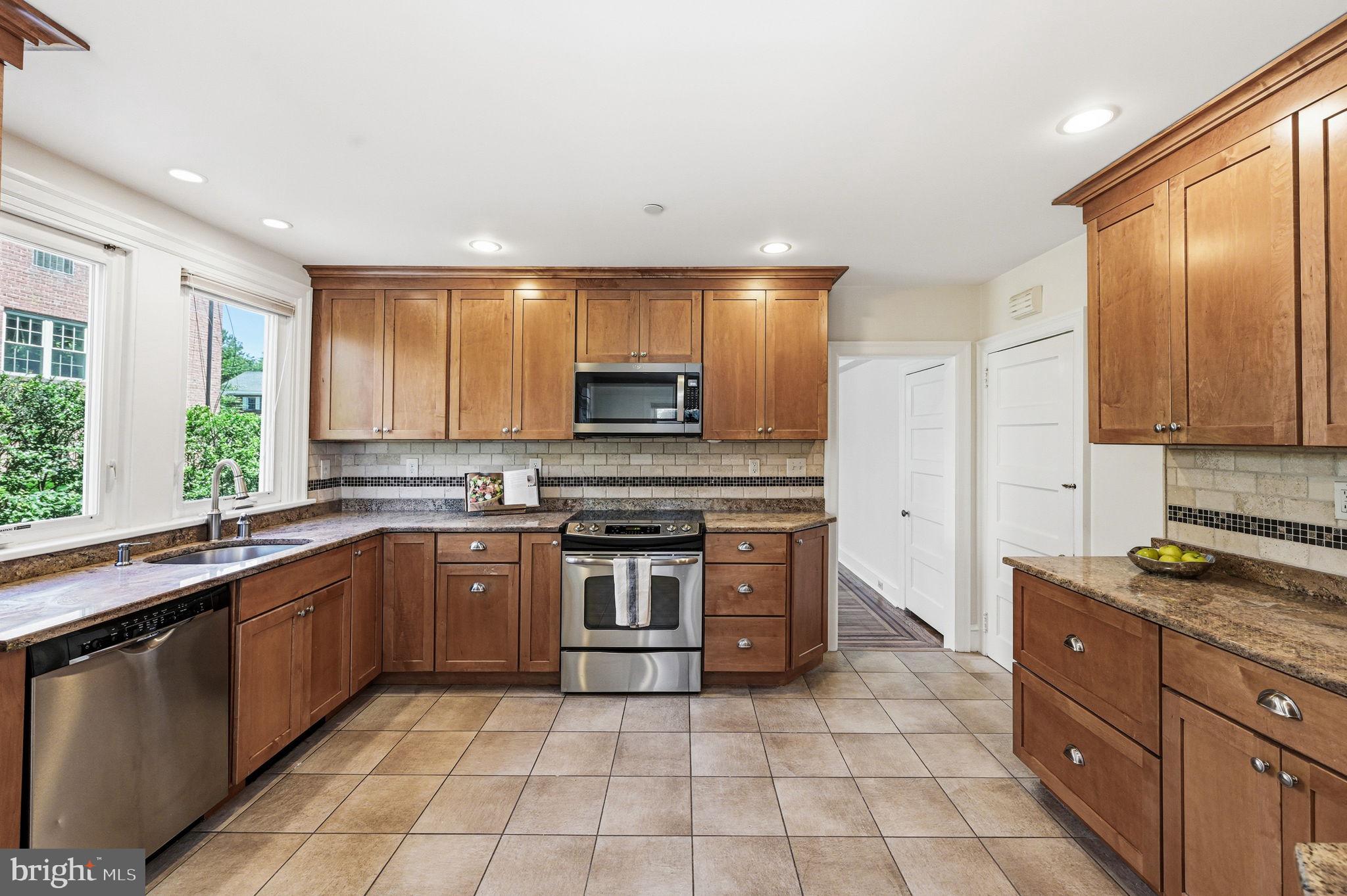 ARDMORE - Residential
