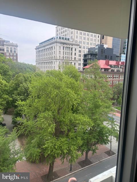 WASHINGTON SQ - Residential