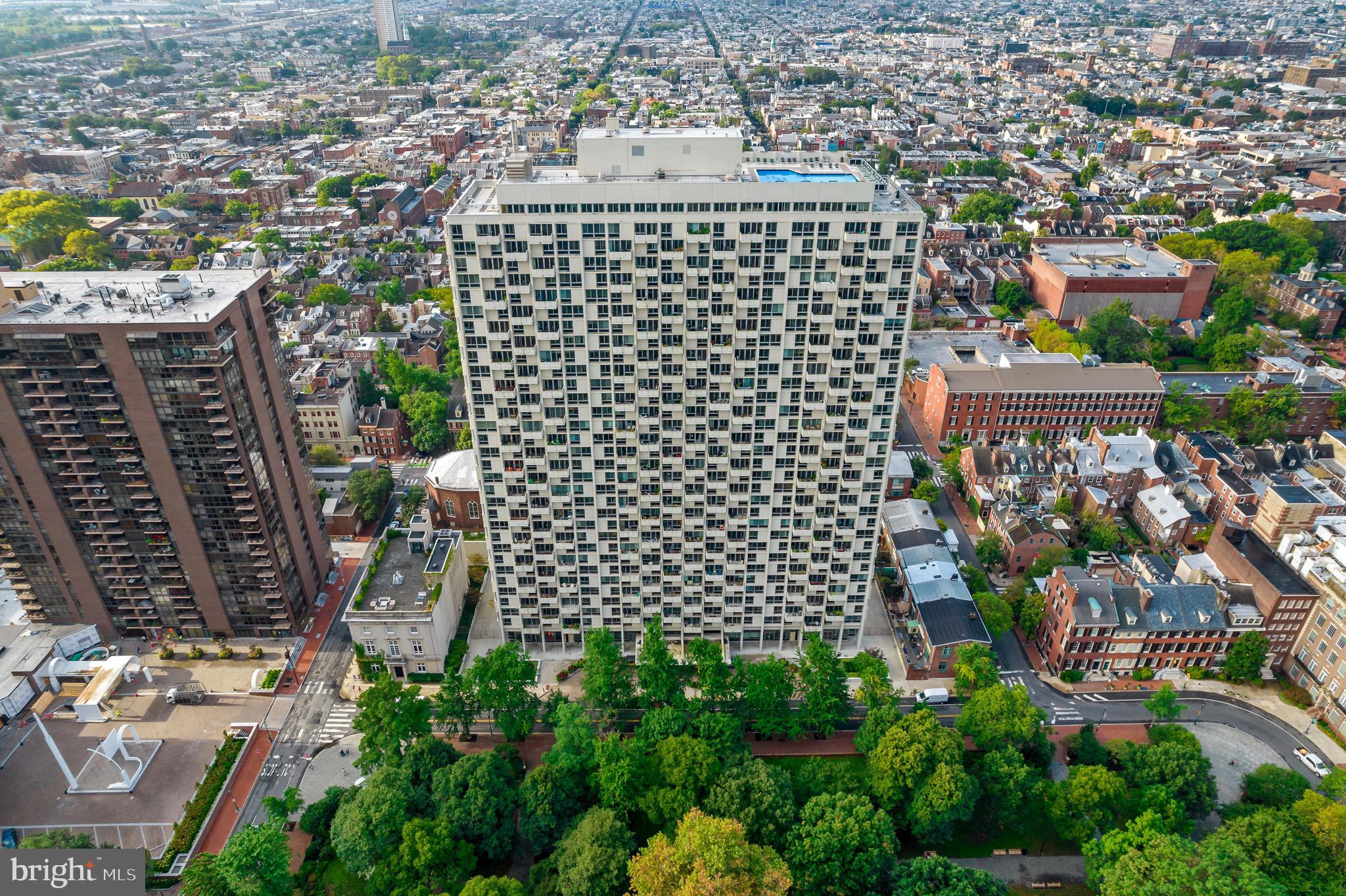 WASHINGTON SQ - Residential
