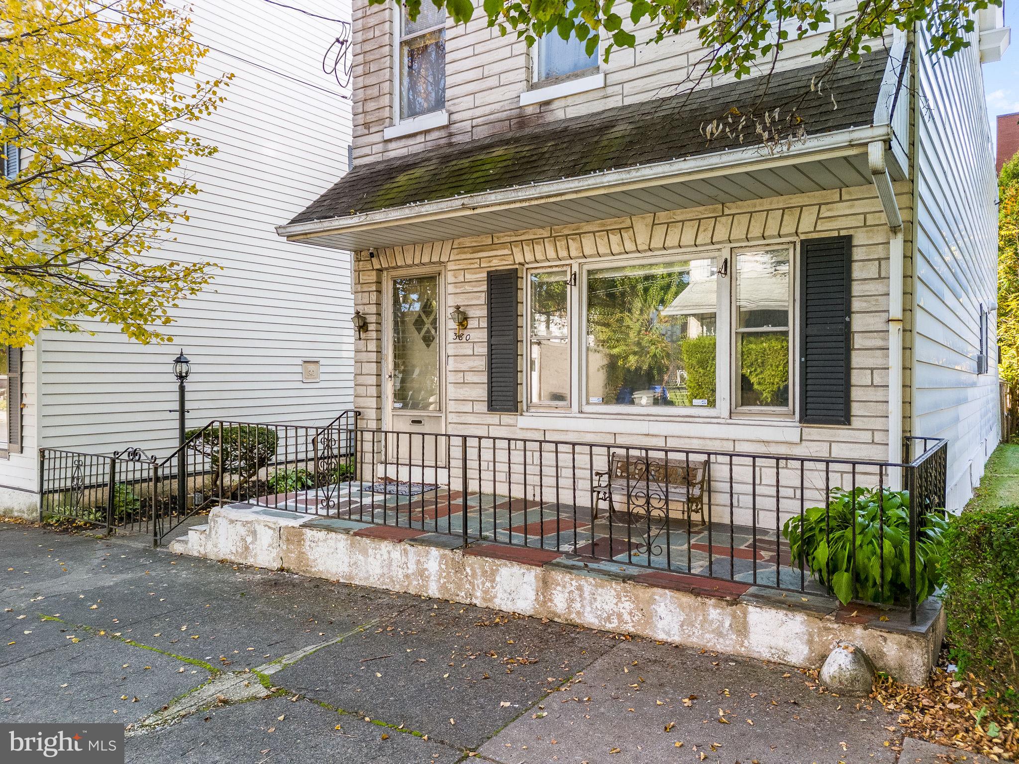 POTTSTOWN - Residential
