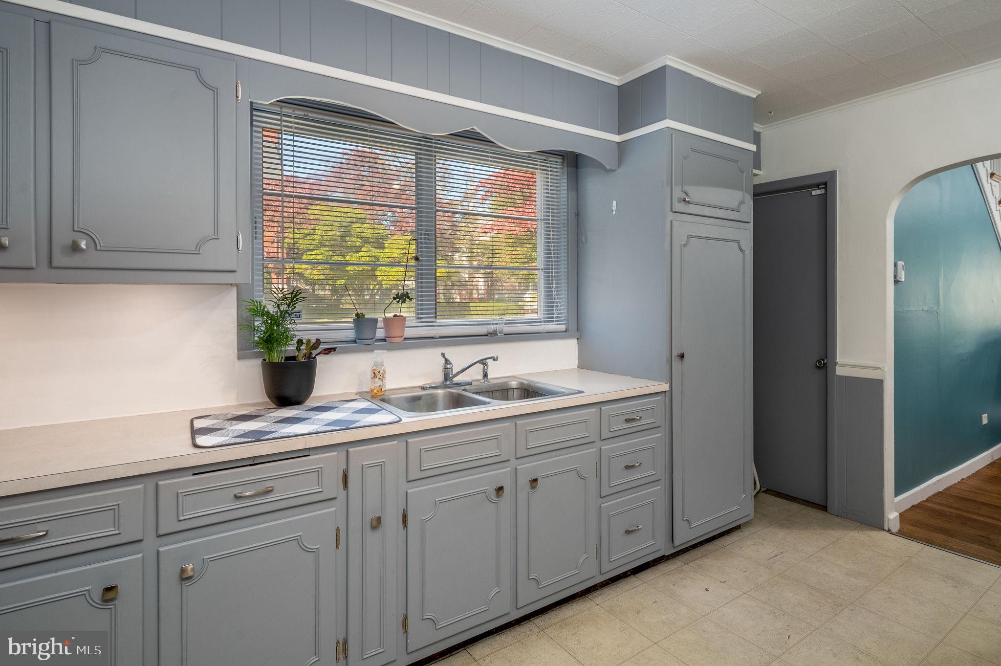 POTTSTOWN - Residential
