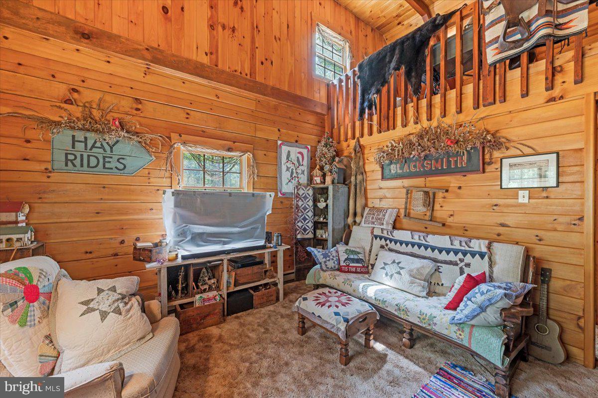 HICKORY RUN FOREST - Residential