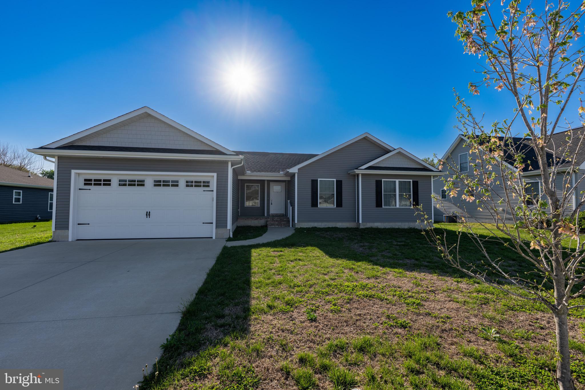 Nice single owner home. More info coming soon. Schedule a tour today!
Lured concrete foundation. All Appliances included! Washer Dryer Stove Fridge. Available immediately. This is a solid home built by Carl Deputy & Sons Builders.