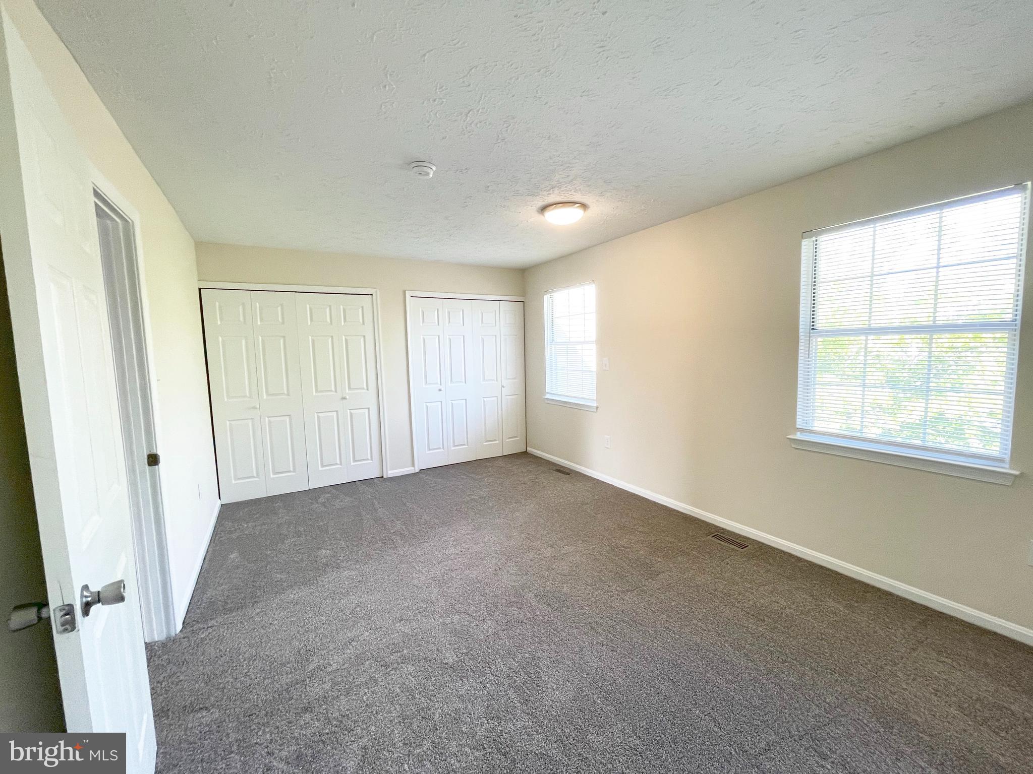 THE TOWNES AT WESTBURY - Residential