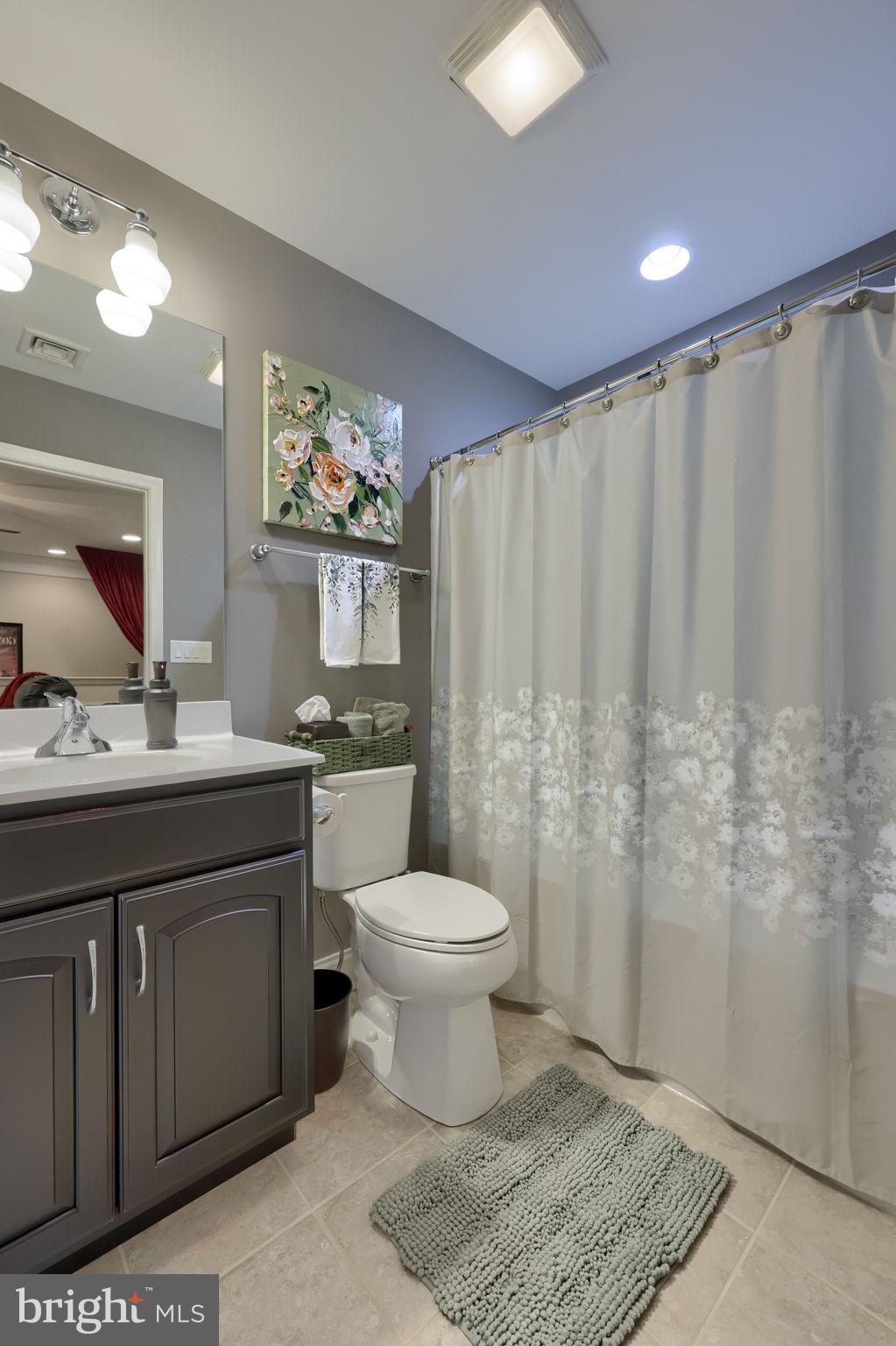 TRADITIONS OF AMERICA AT LITITZ - Residential
