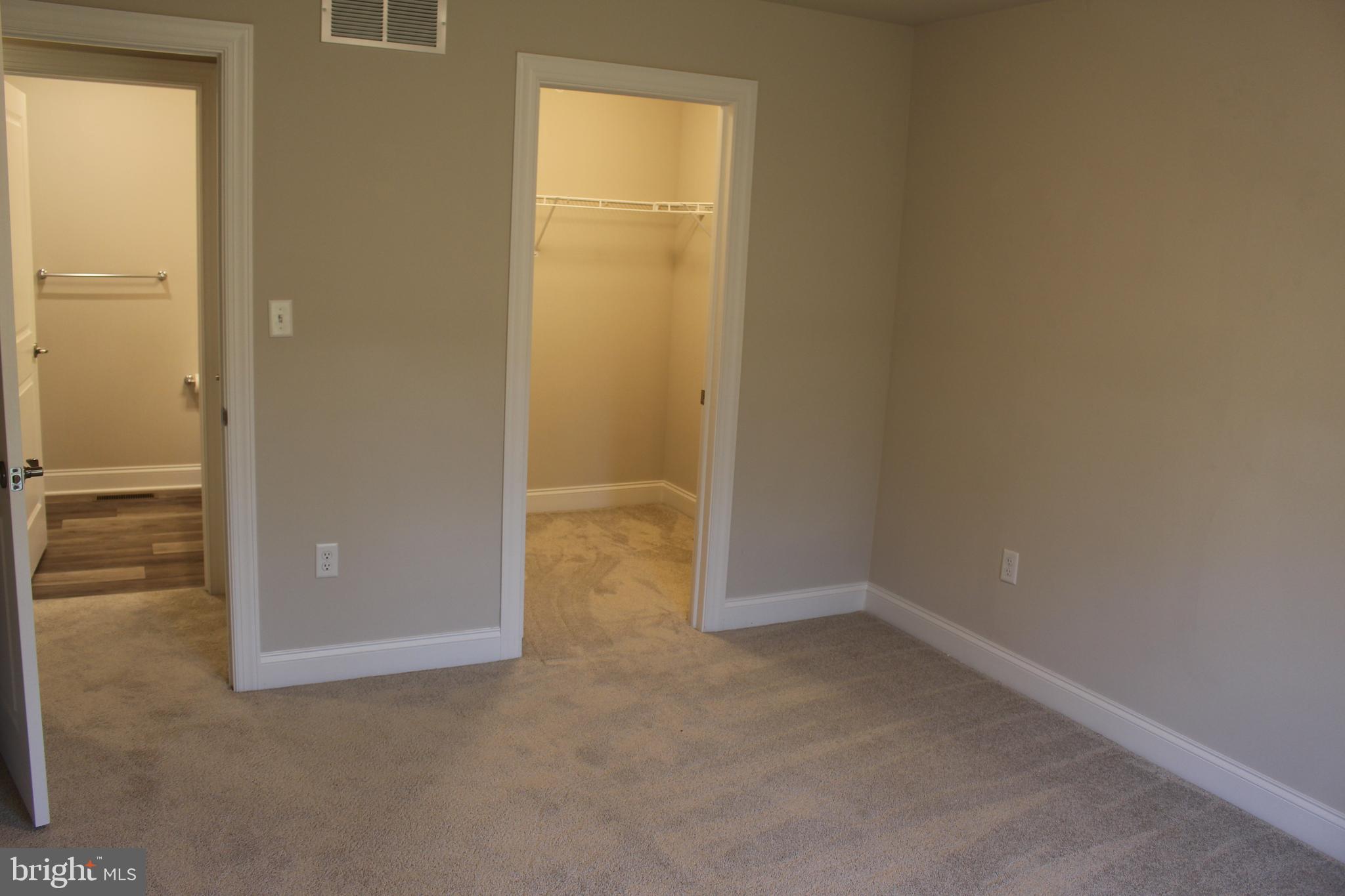 SPRING ROCK - Residential Lease