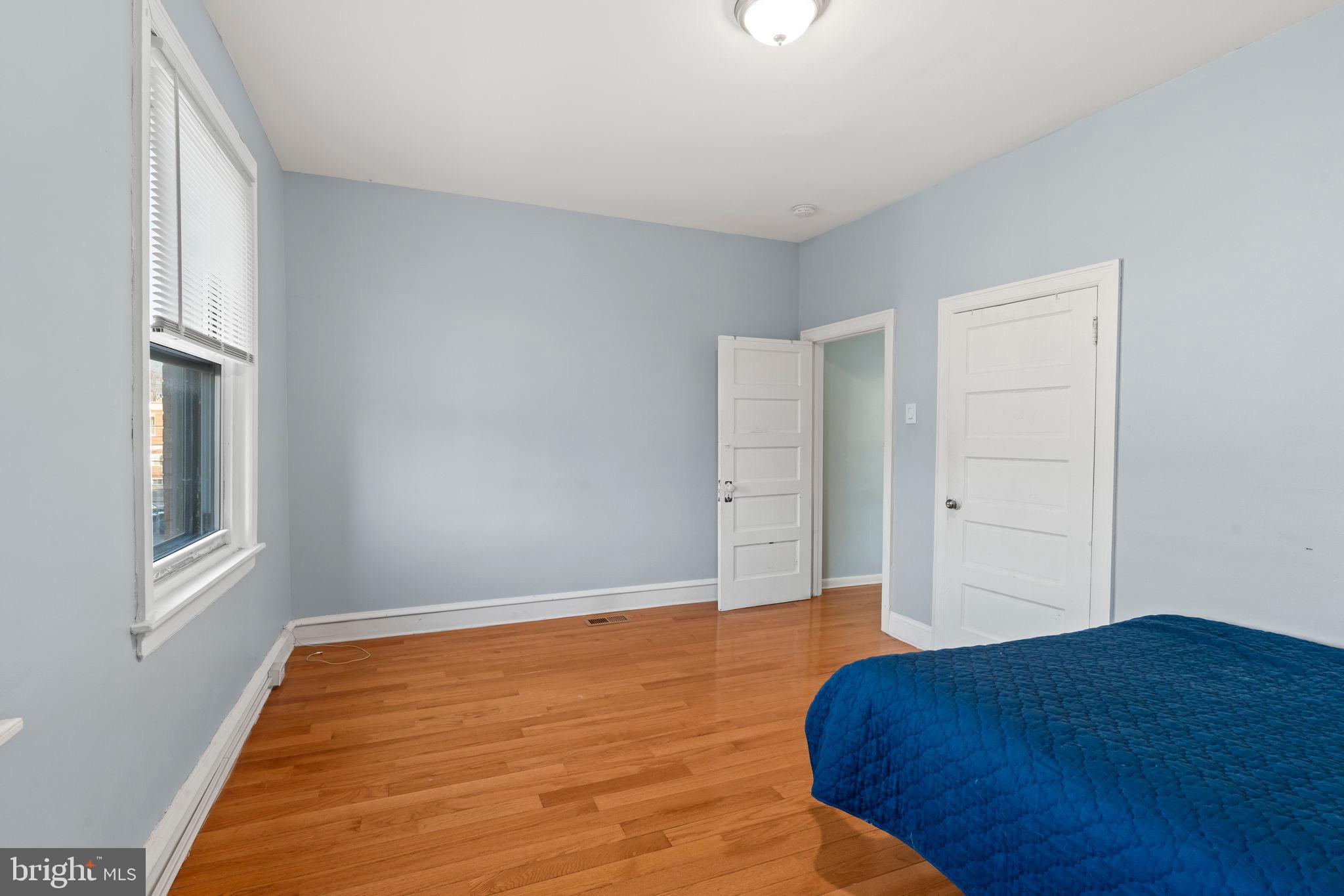 PHILADELPHIA (NORTHEAST) - Residential