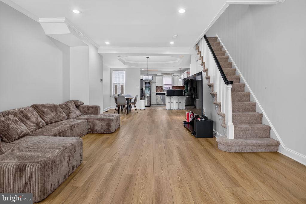 WEST OAK LANE - Residential
