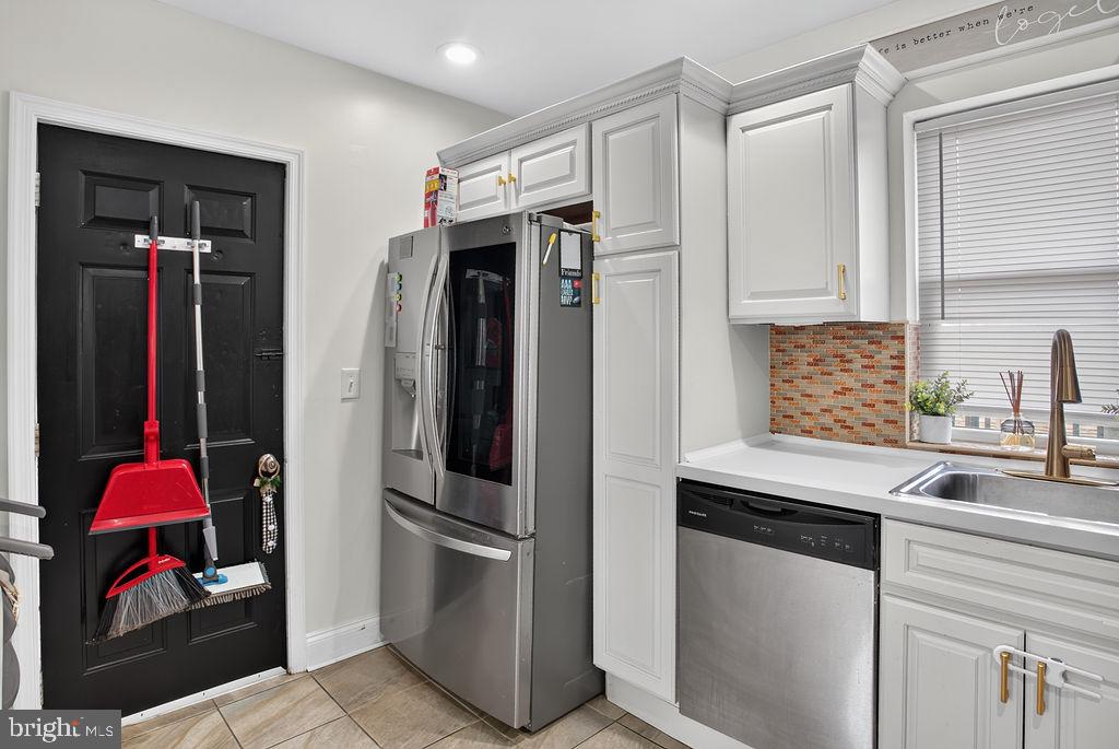 WEST OAK LANE - Residential