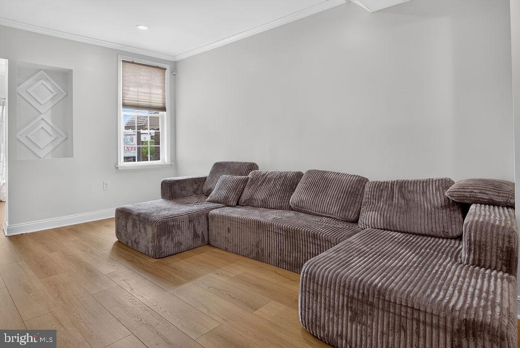 WEST OAK LANE - Residential