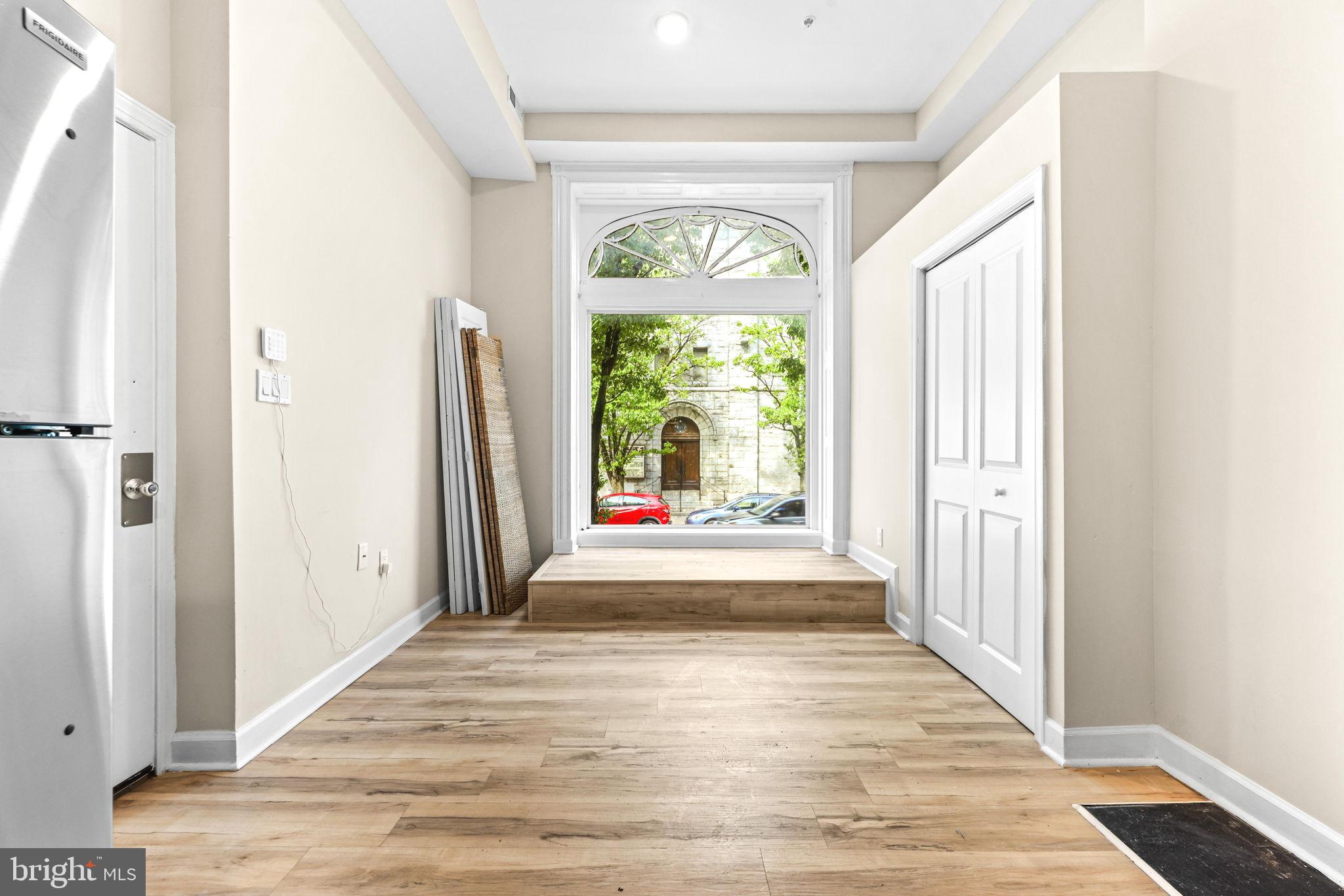BARCLAY - Residential
