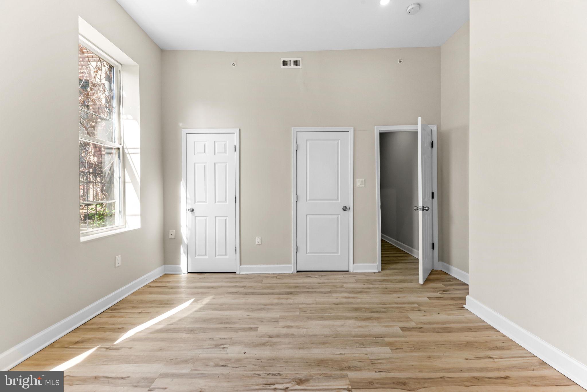 BARCLAY - Residential