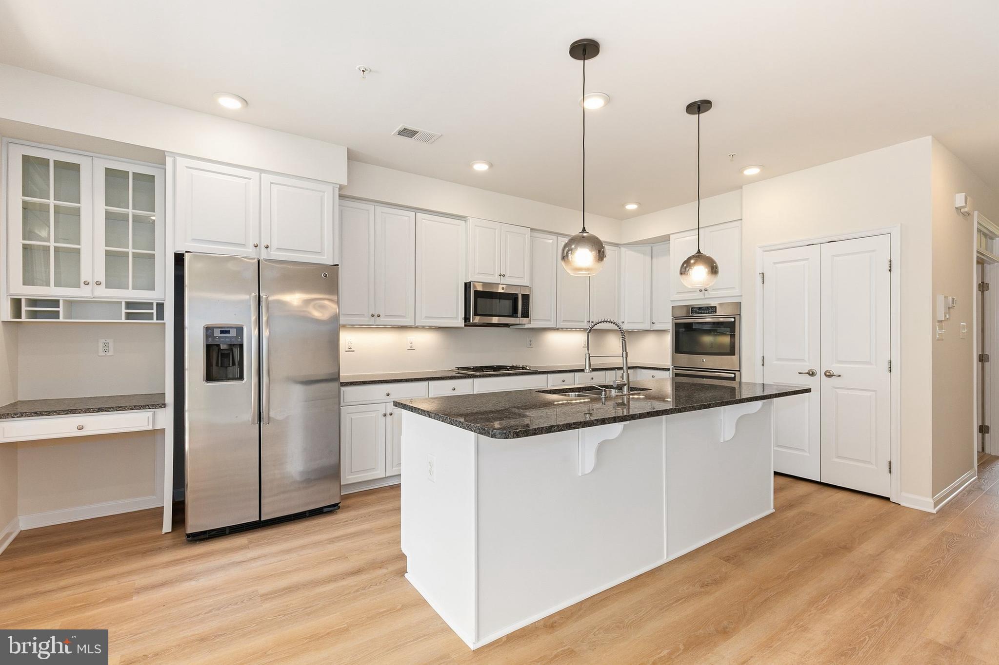 PINEY ORCHARD - Residential