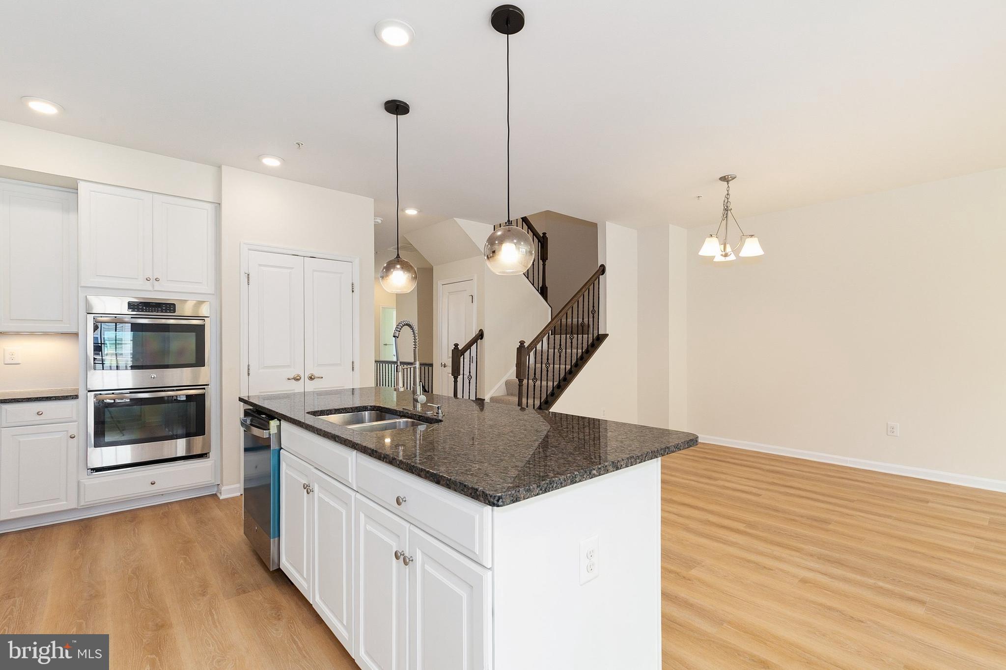 PINEY ORCHARD - Residential