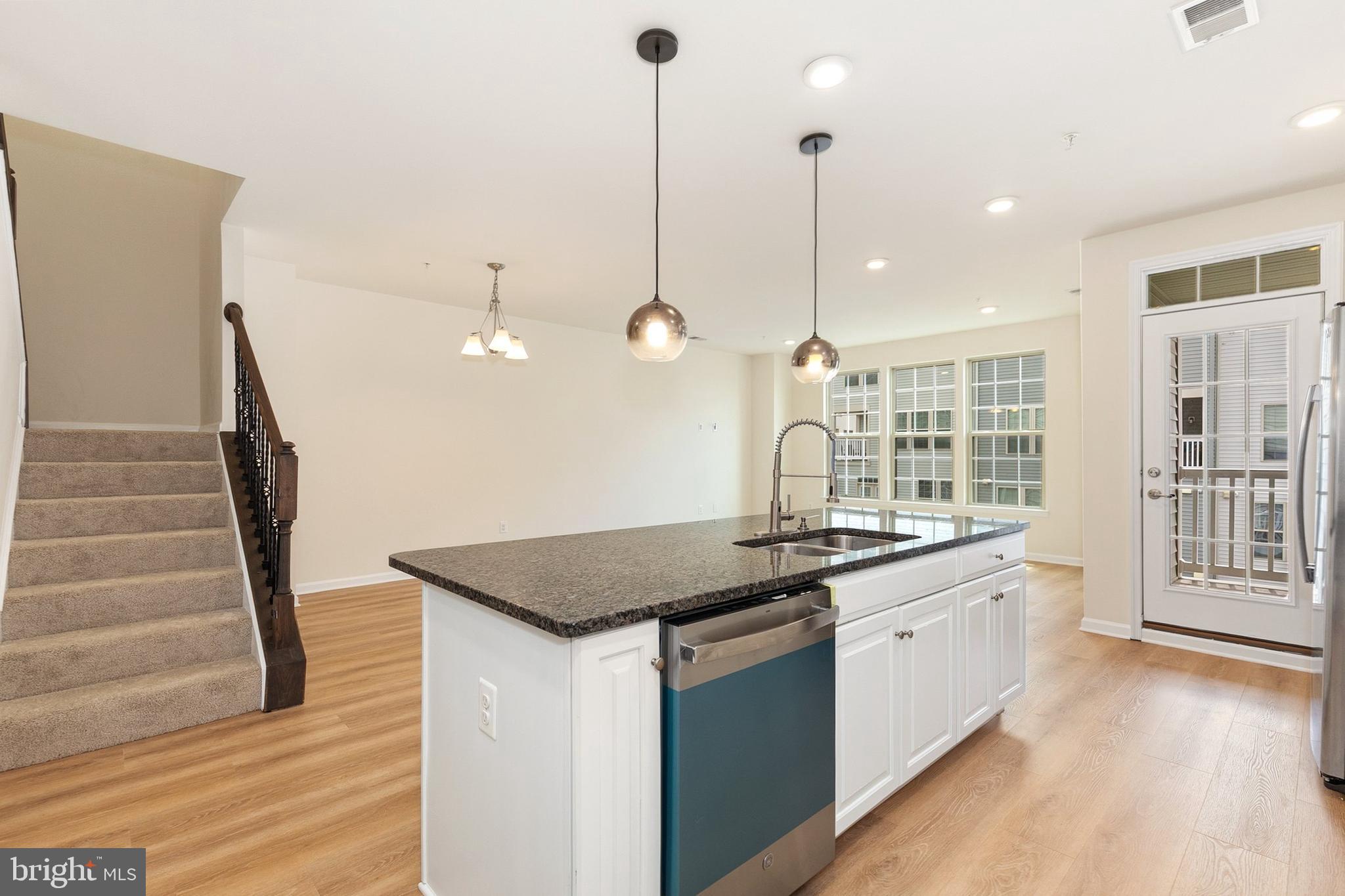 PINEY ORCHARD - Residential