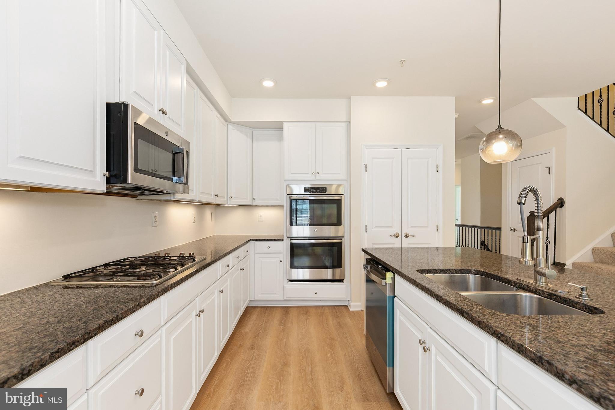 PINEY ORCHARD - Residential
