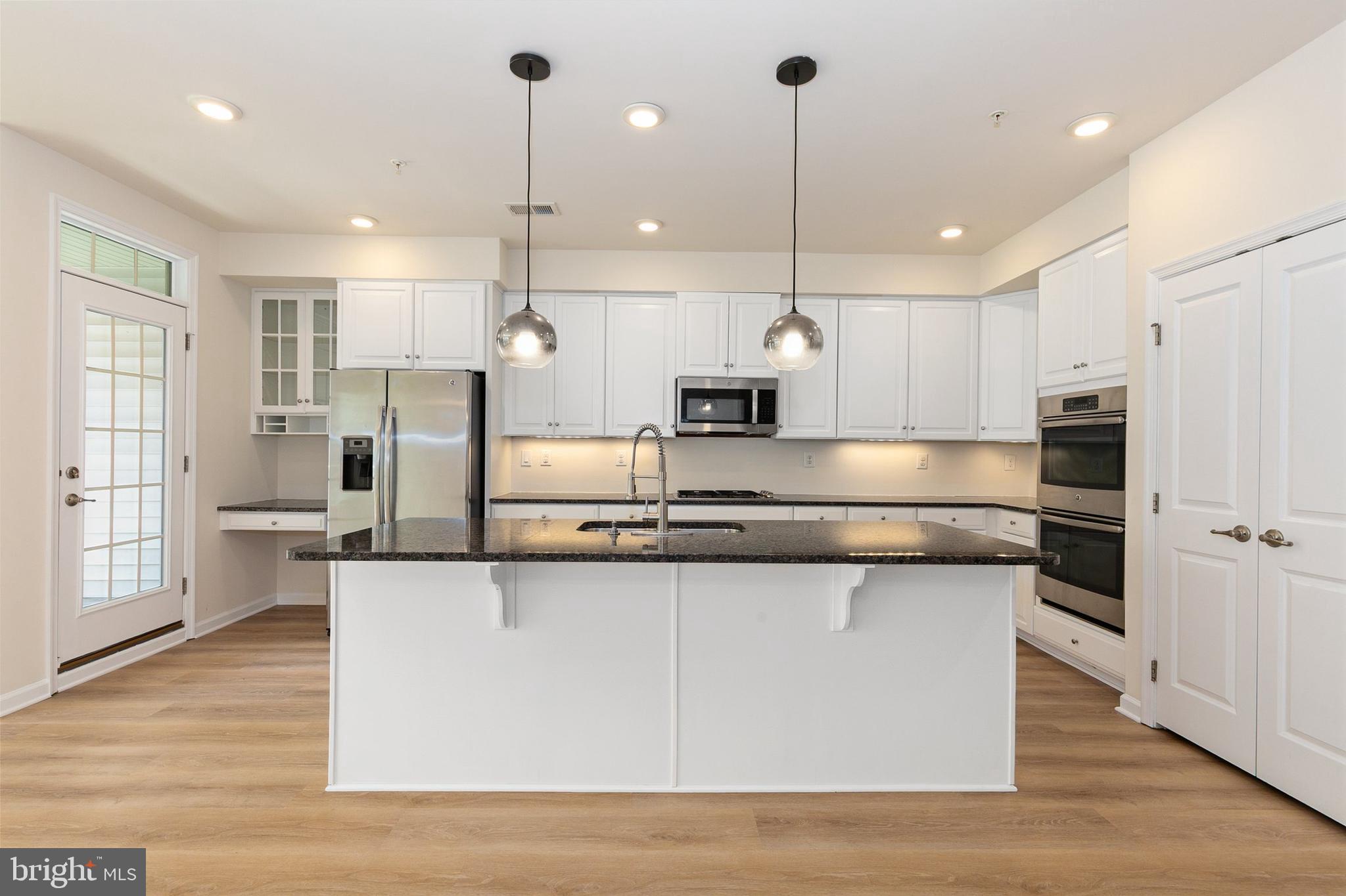 PINEY ORCHARD - Residential