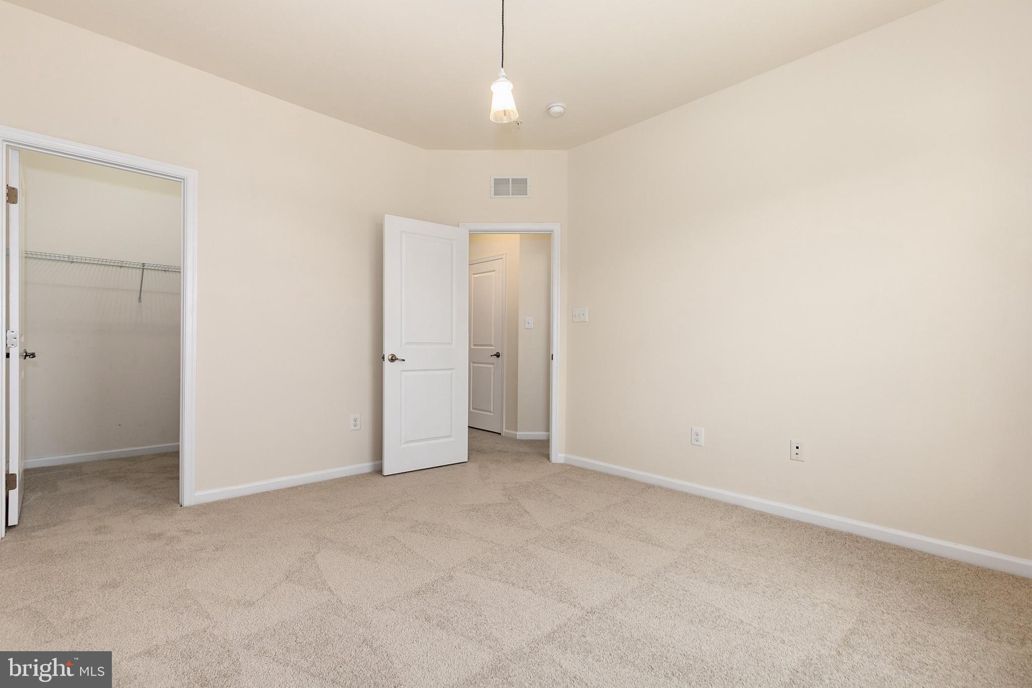 PINEY ORCHARD - Residential