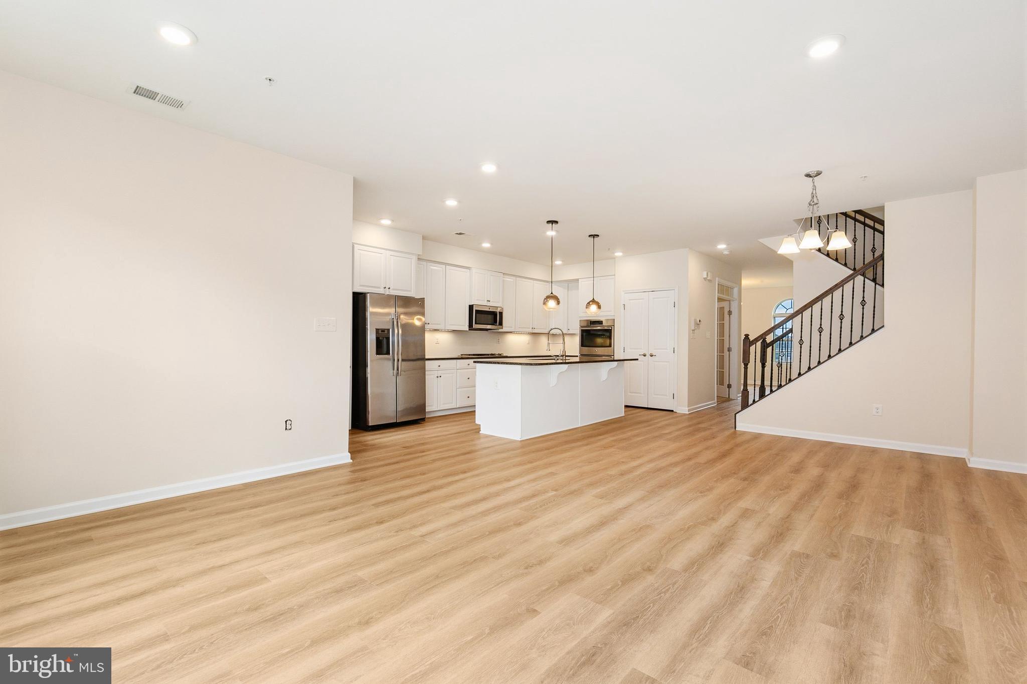 PINEY ORCHARD - Residential