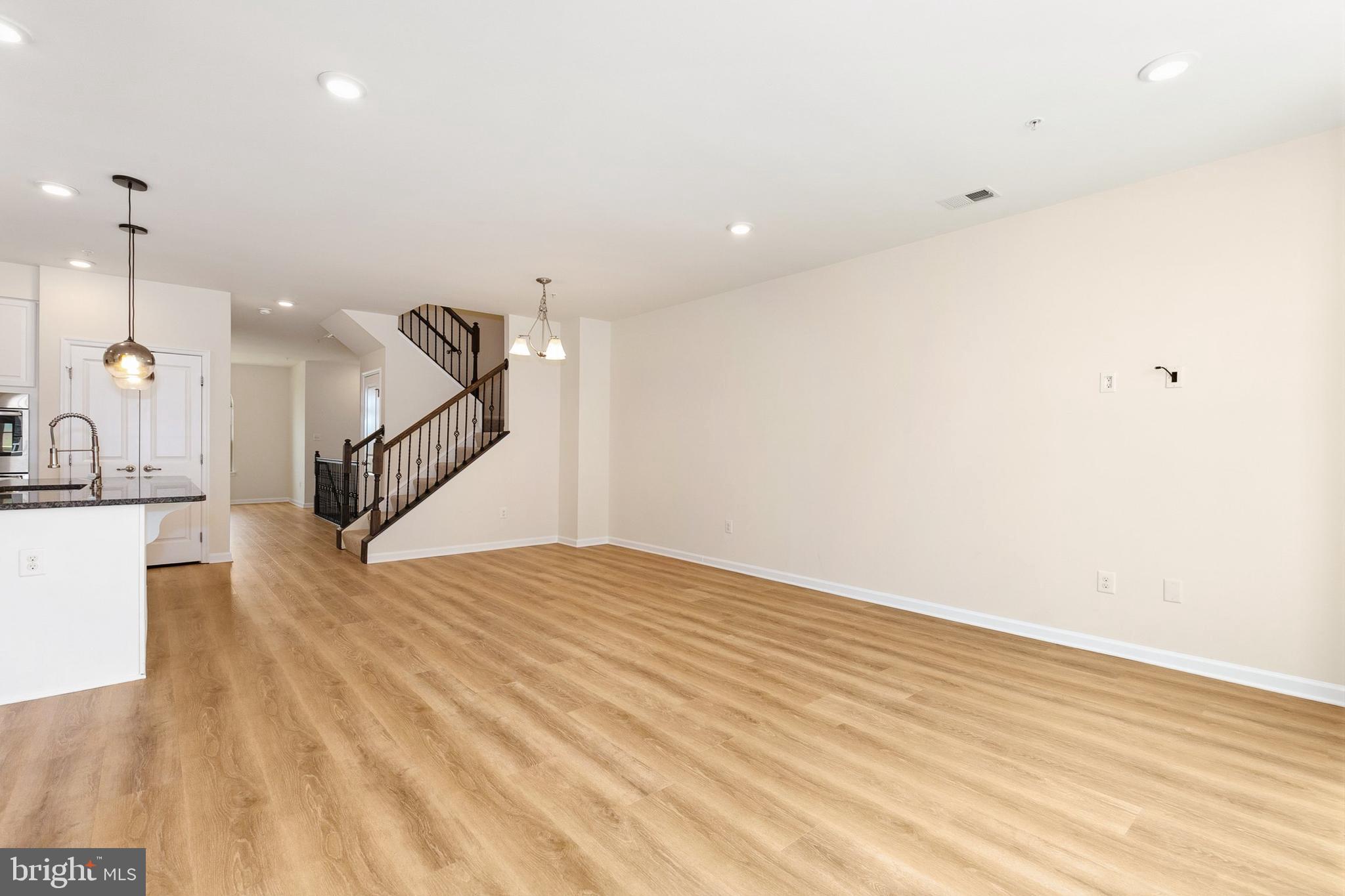 PINEY ORCHARD - Residential
