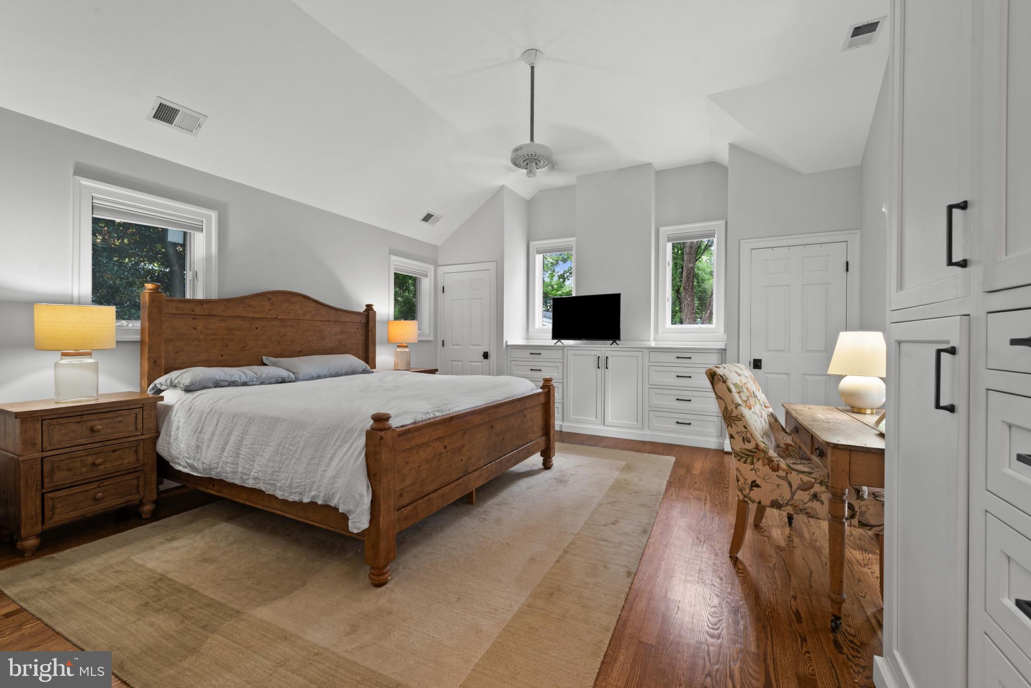 RUXTON - Residential