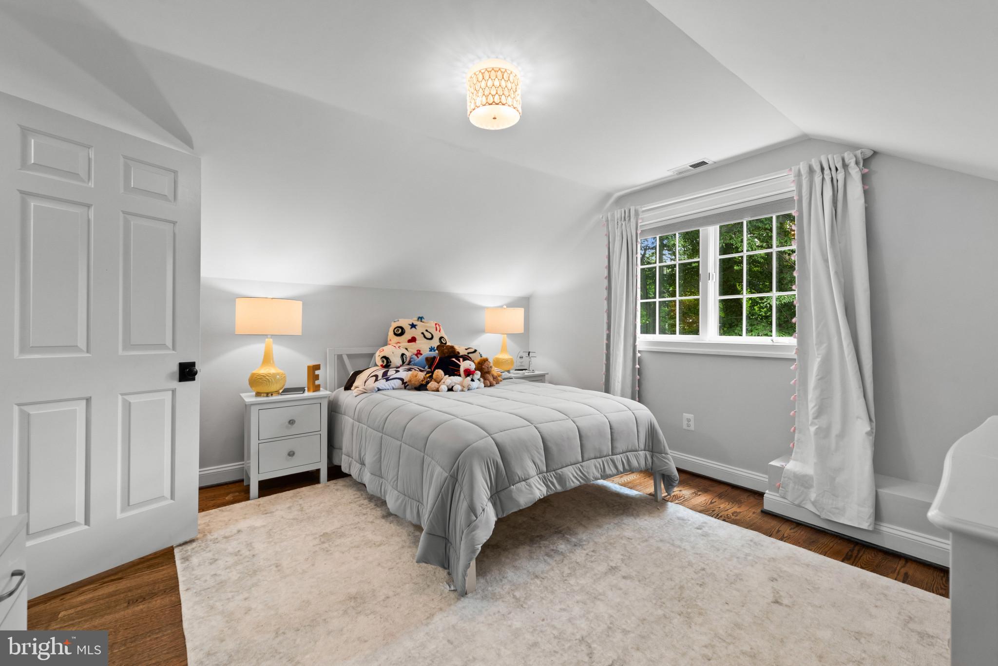 RUXTON - Residential
